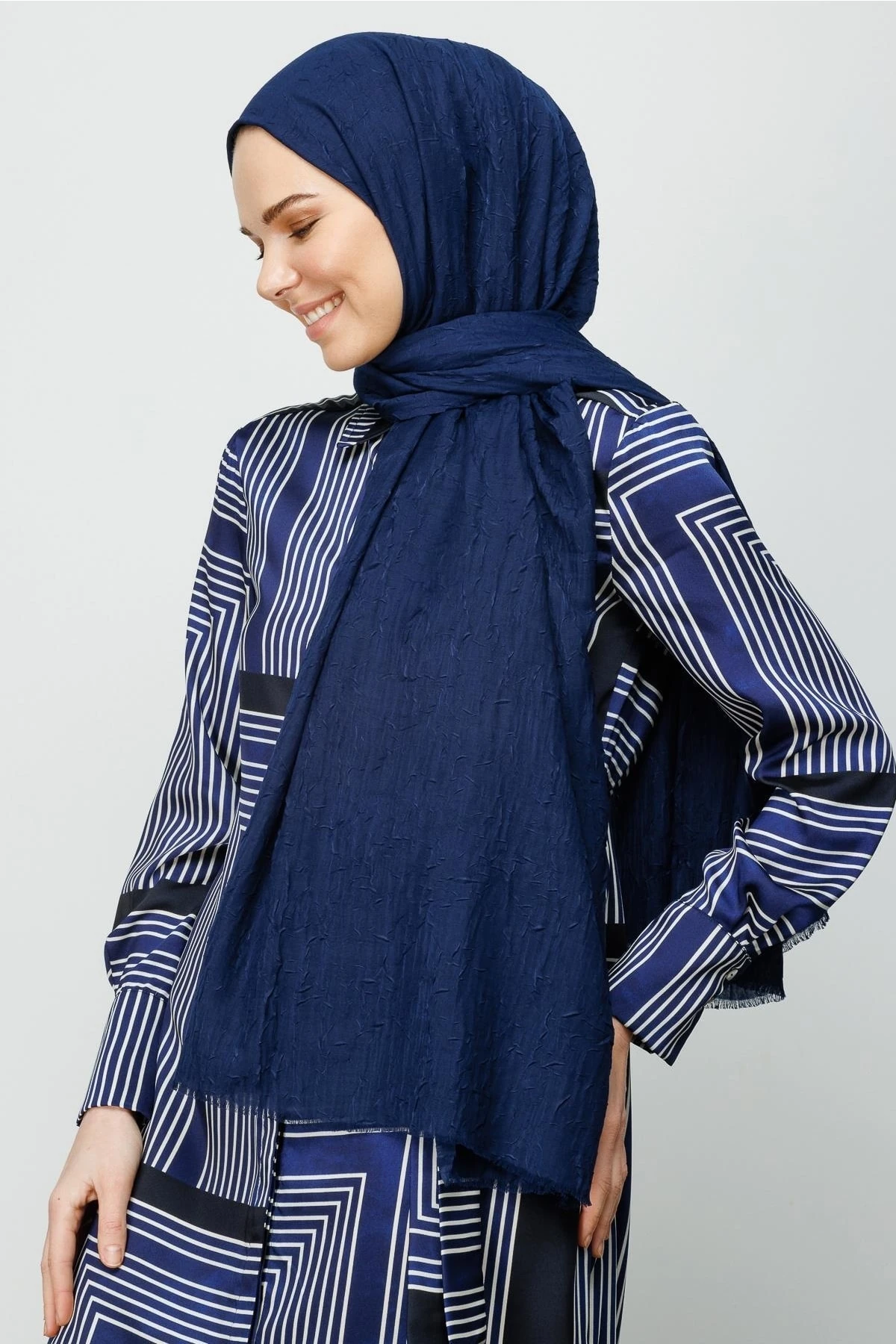 Bamboo Shawl - Navy Blue