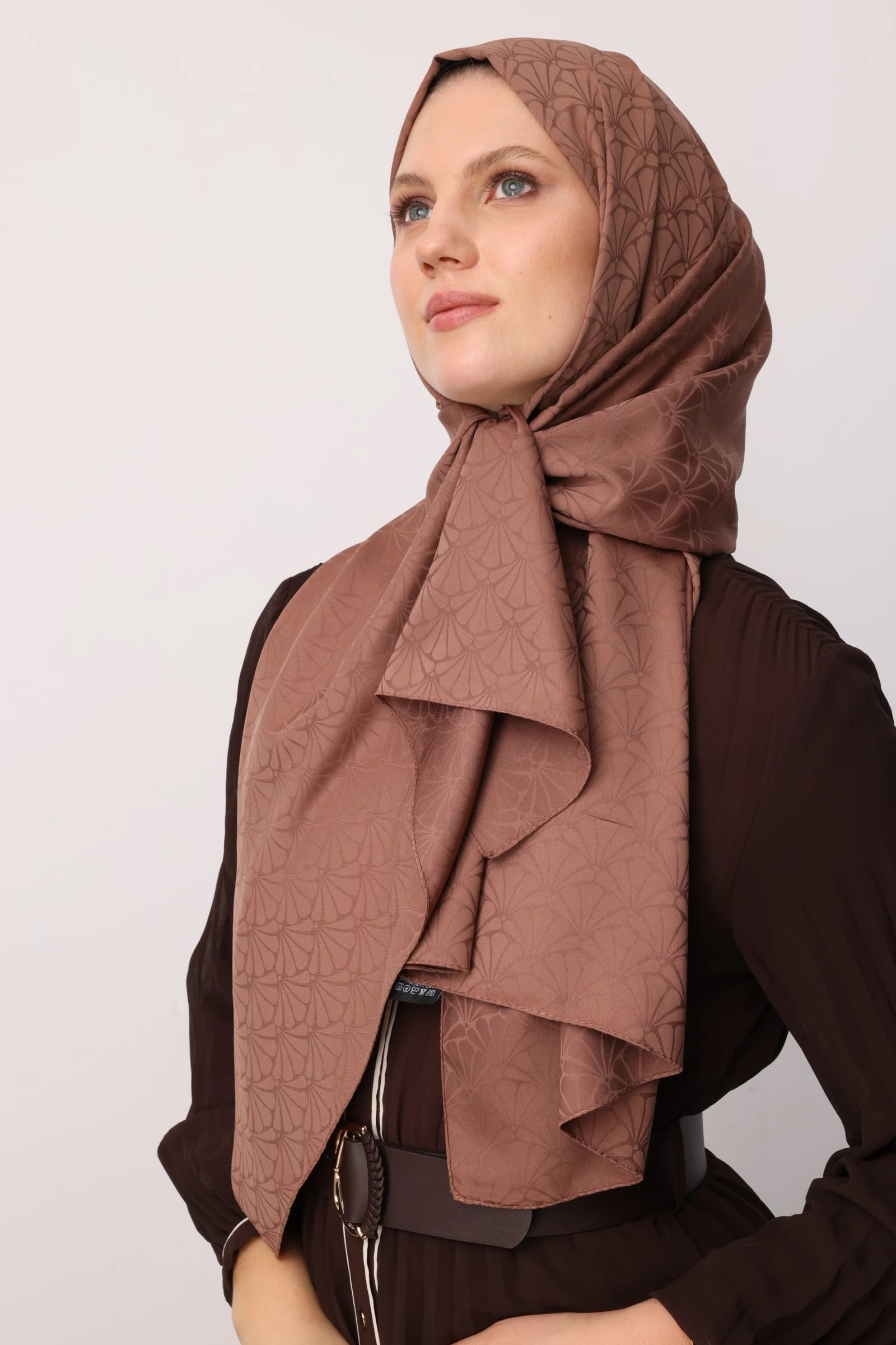 Lotus Pattern Silk Jacquard Shawl - Yalı