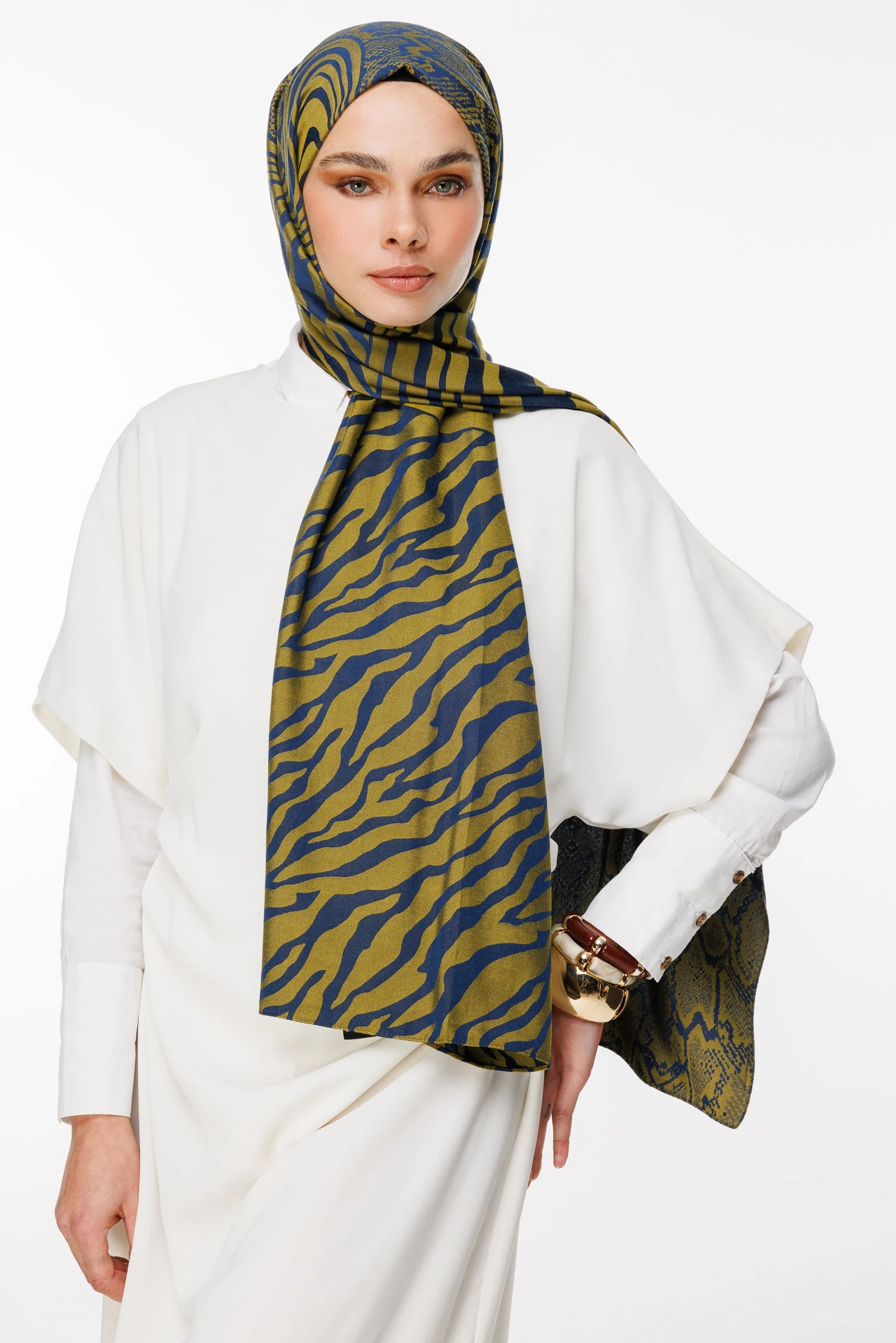 Riad-Pattern Reversible Shawl - Navy Blue-Oil Green