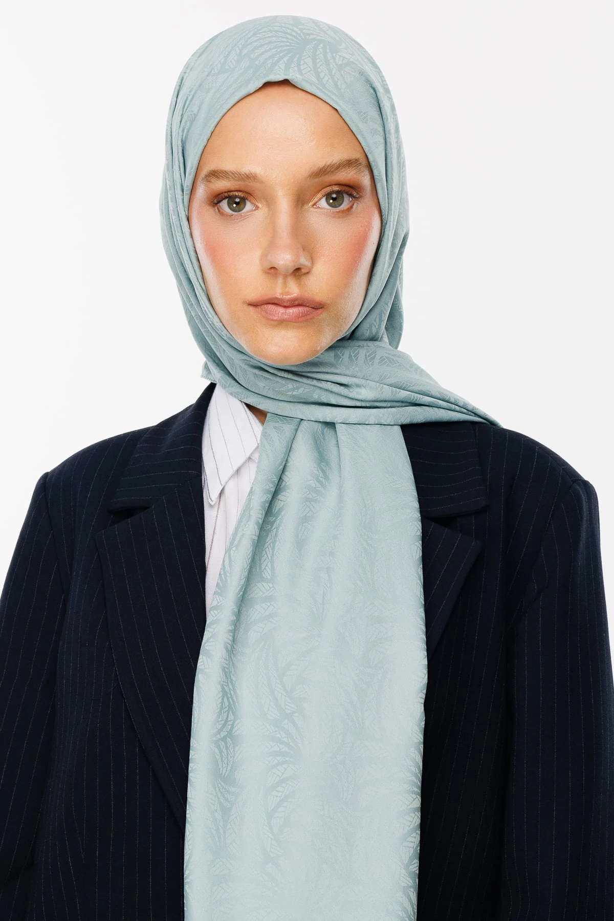 Artemis Pattern Silk Jacquard Shawl - Cagla