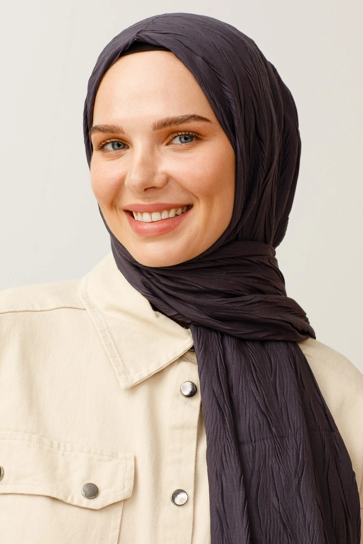 Pleated Bamboo Shawl - Fume
