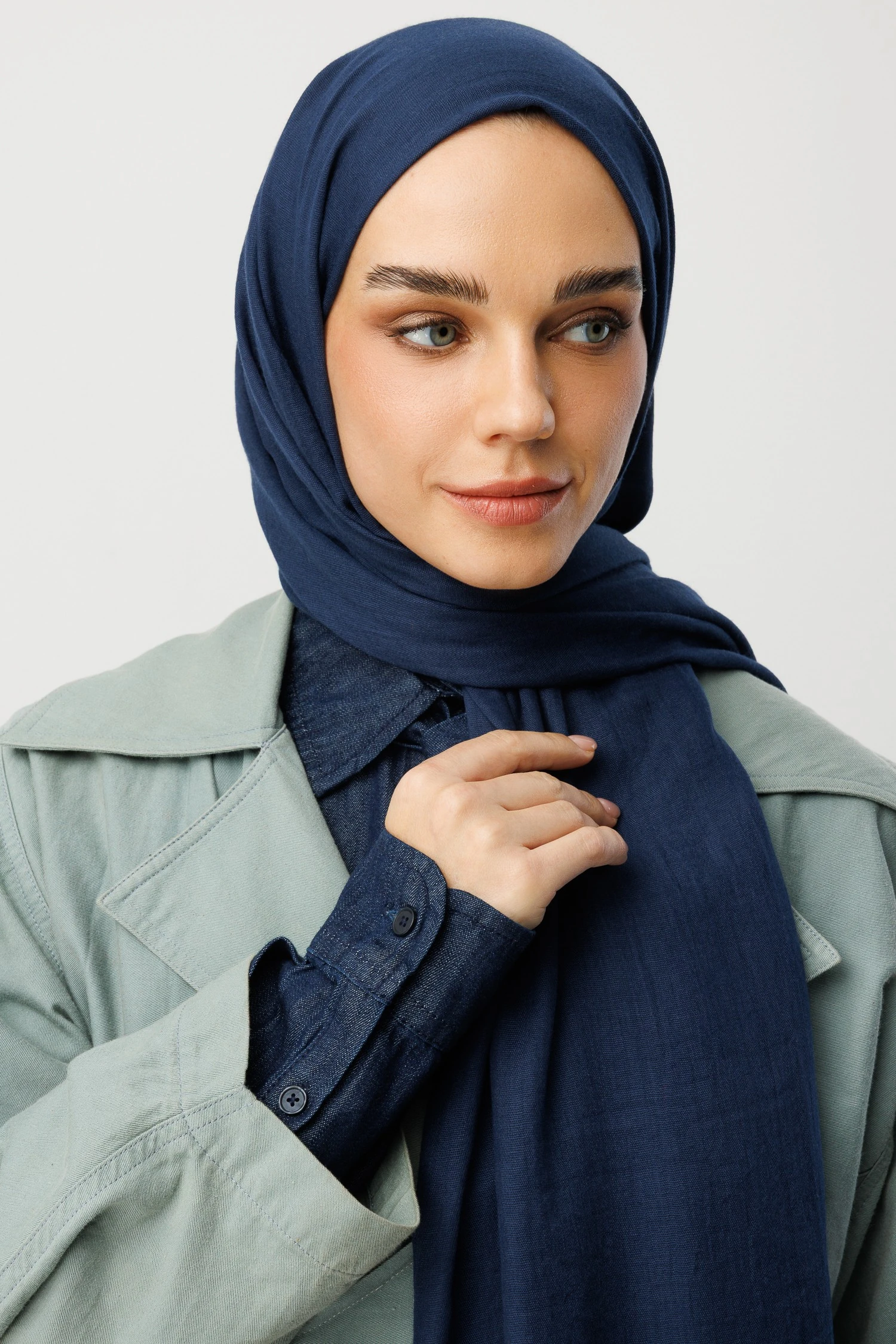 Wholesale Dubai Shawls - Navy Blue