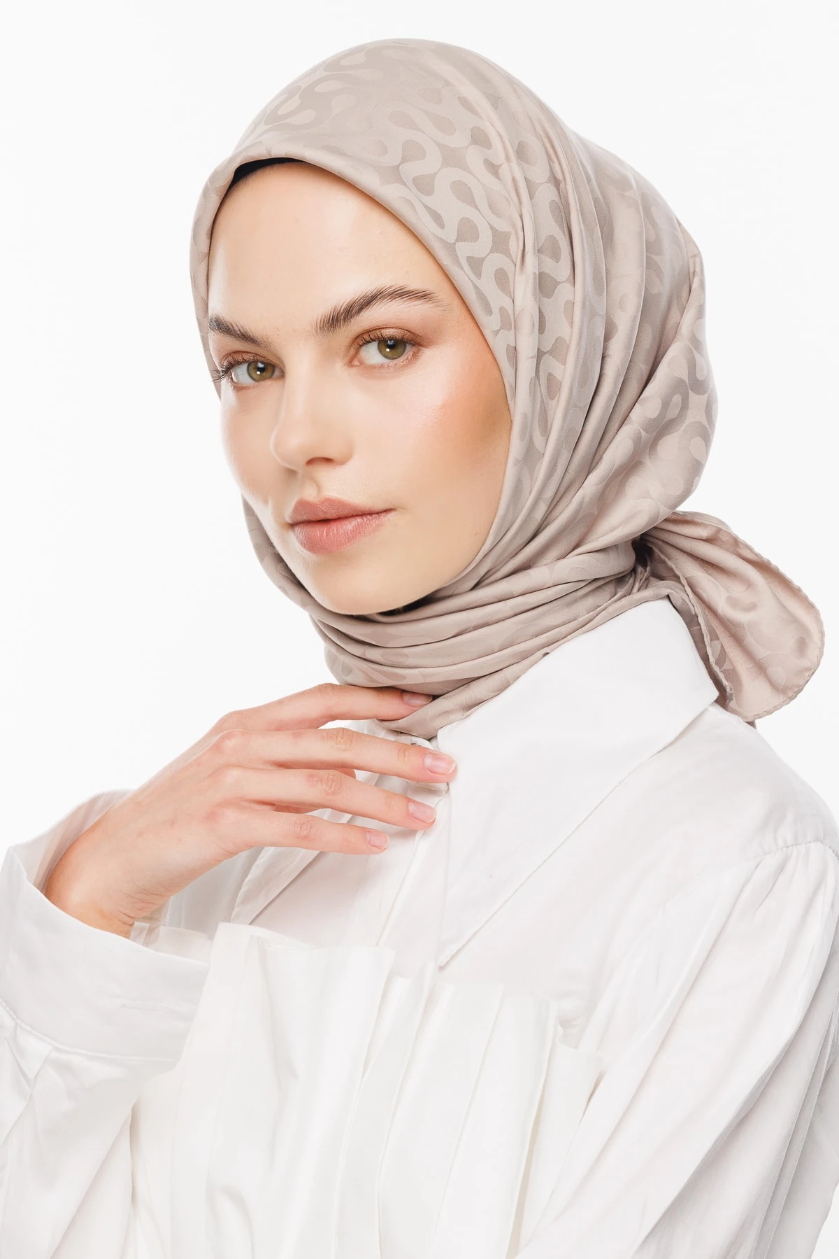 Moon Pattern Silky Jacquard Scarf - Beige