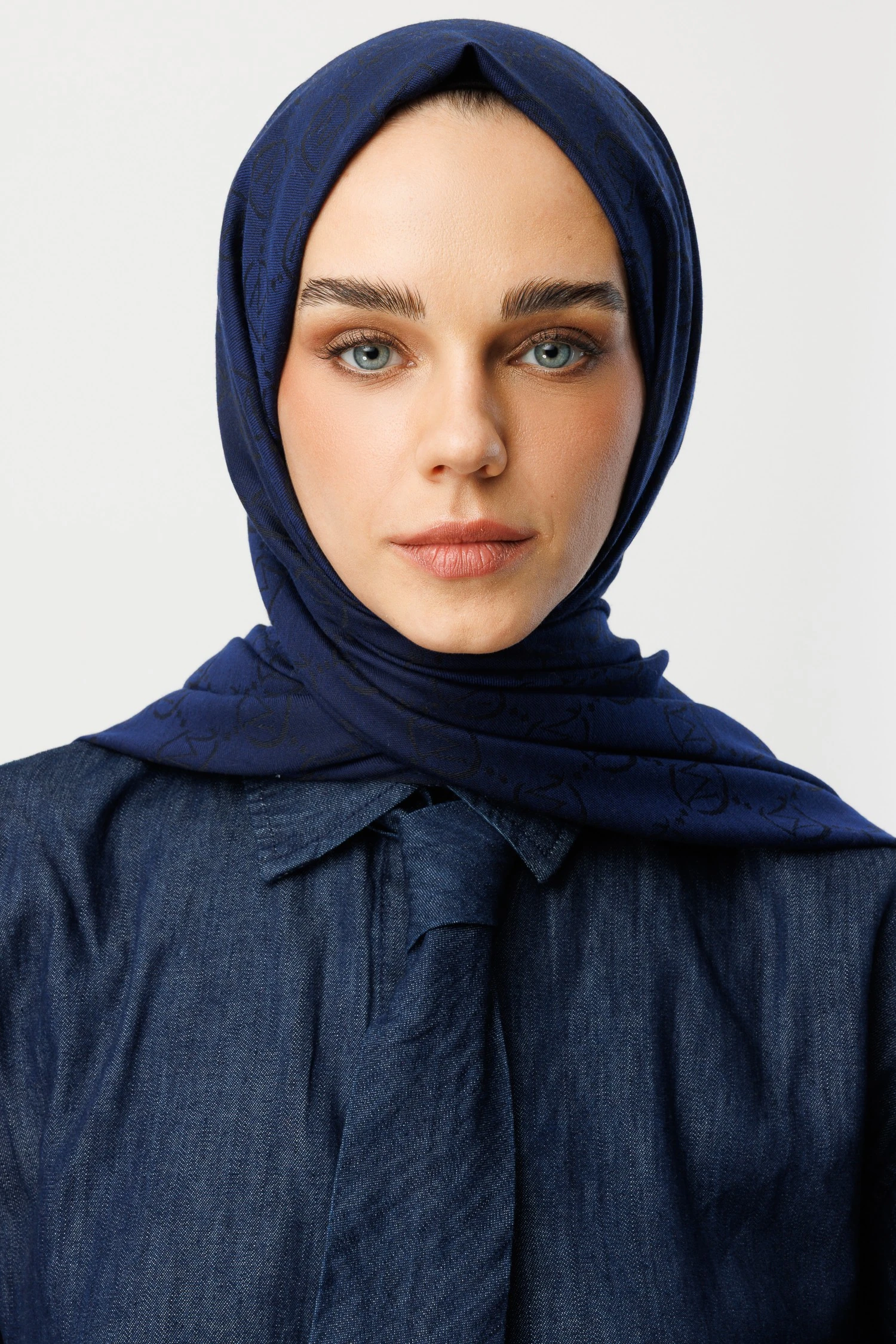 Toptan Yün İpek Şal - Safir