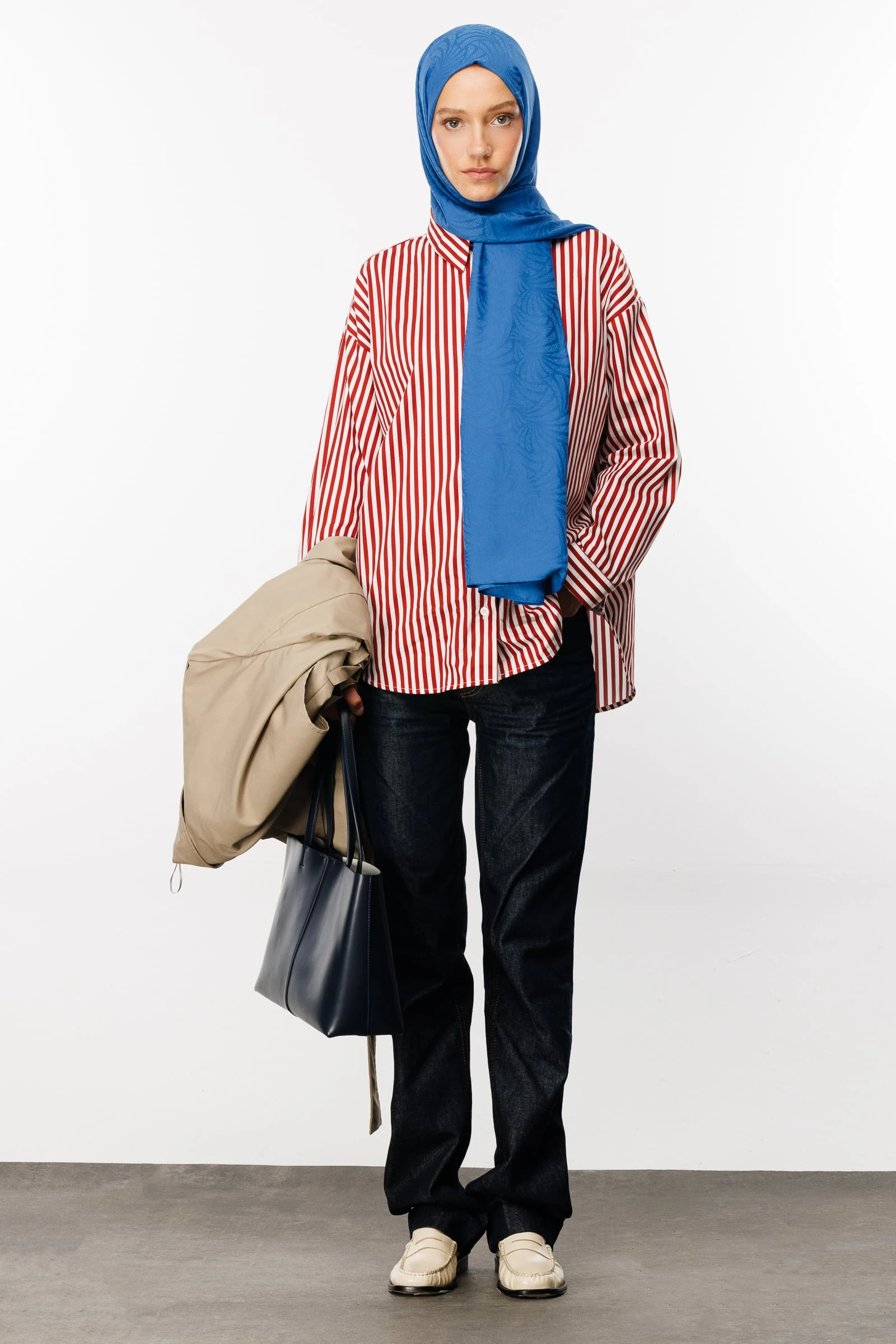 Artemis Pattern Silk Jacquard Shawl - Indigo