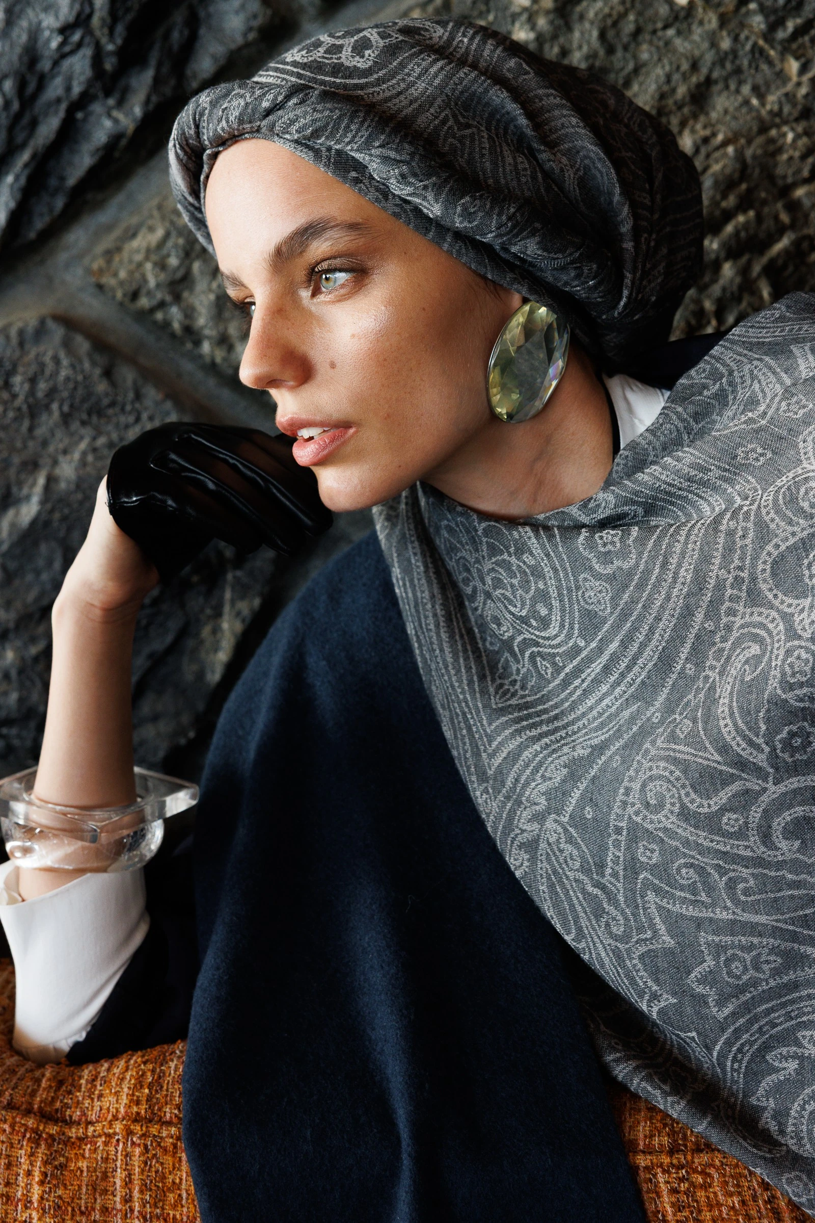 Toptan Rumi Desen Yün Kaşmir Şal - Siyah