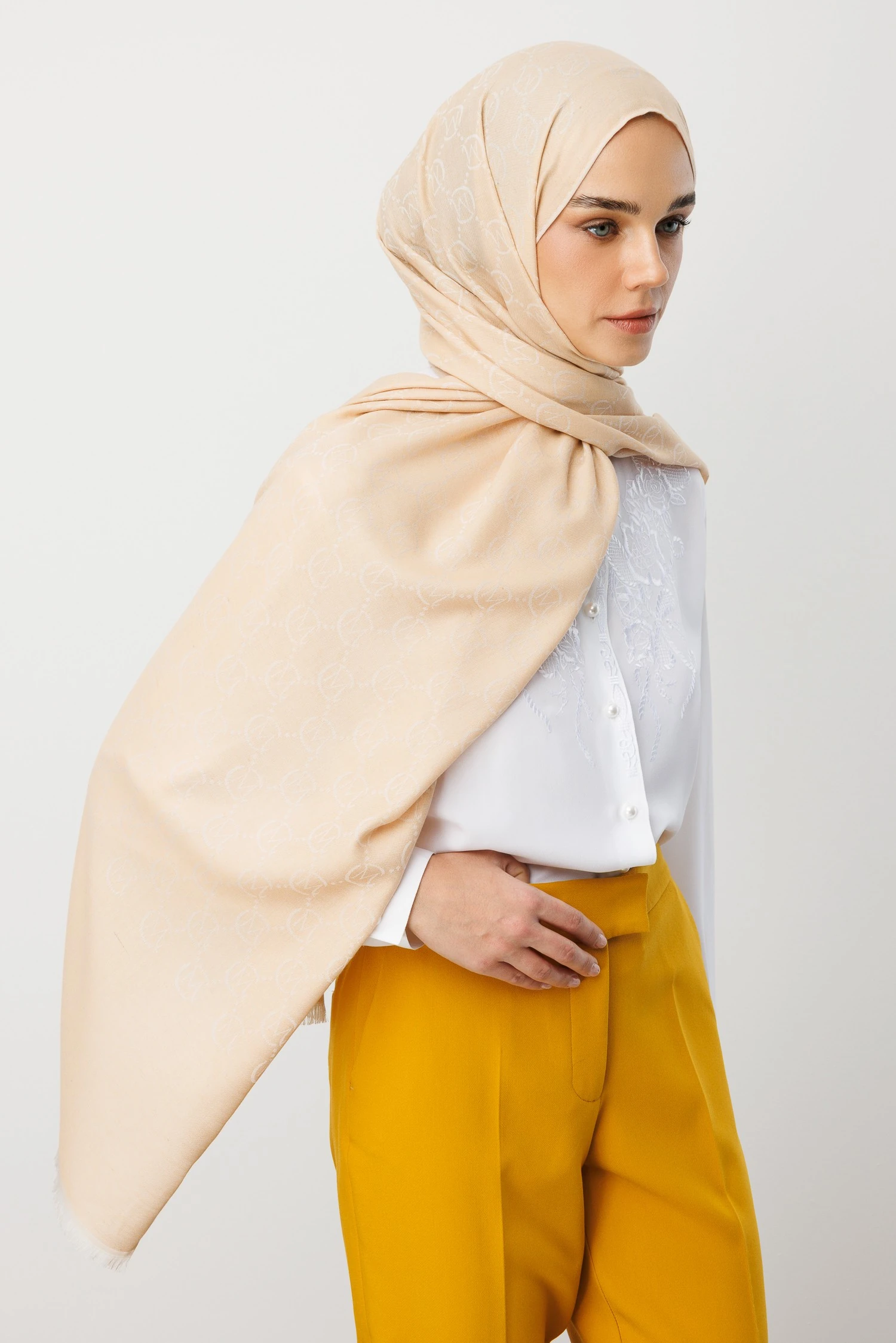 Toptan Yün İpek Şal - Vanilya