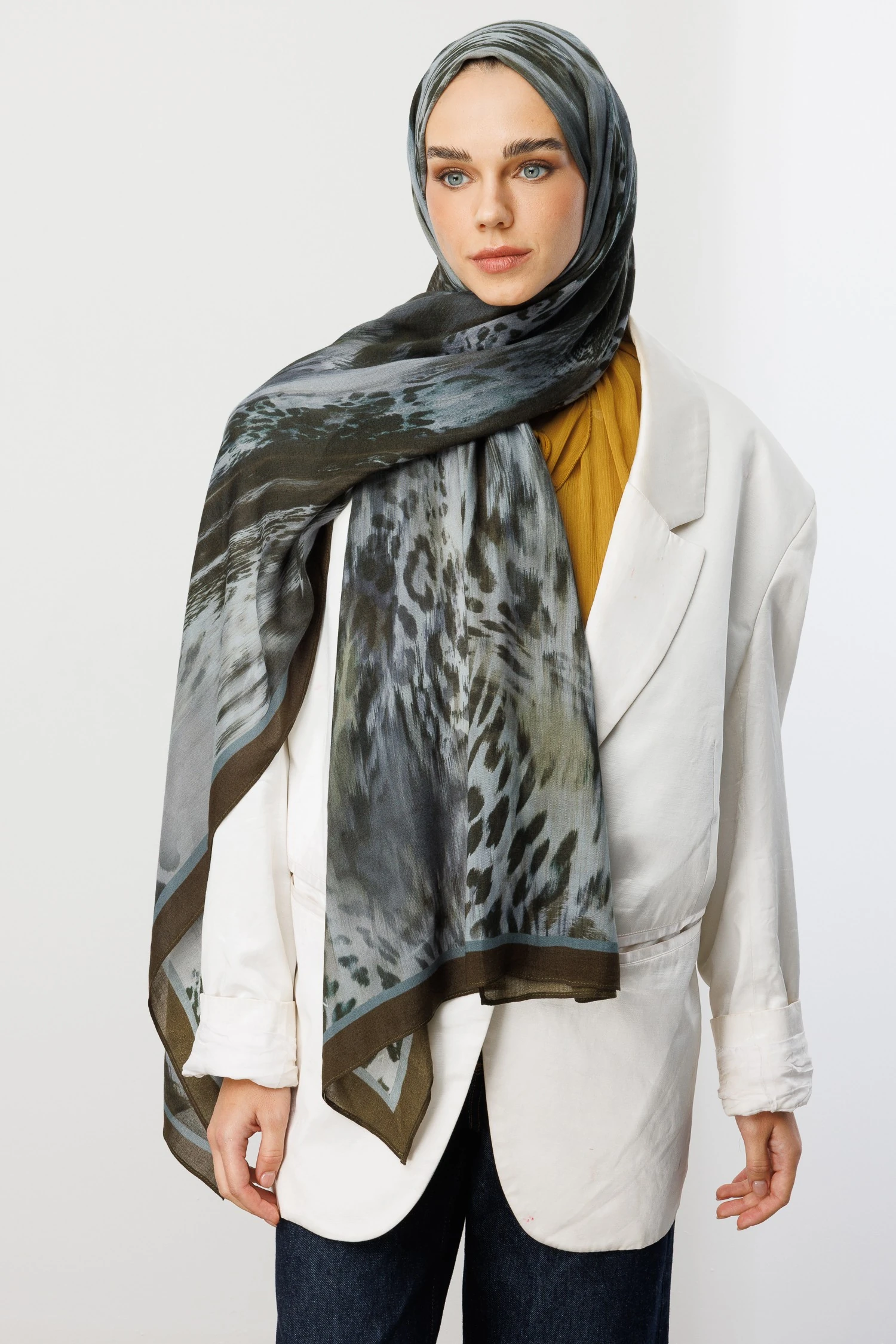 Wholesale Leopard Pattern Ramie Shawl - Haki