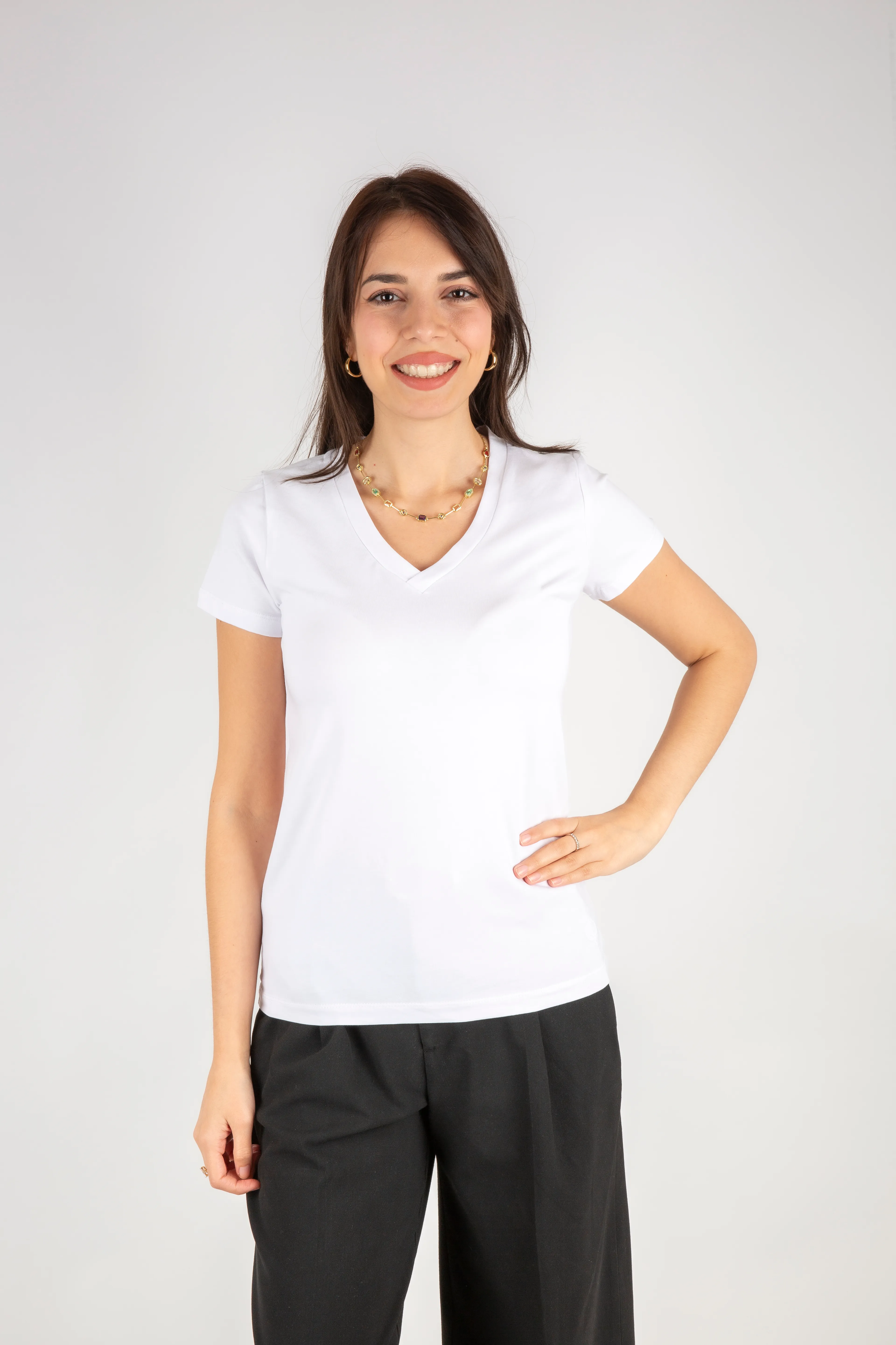 V Yaka Regular Fit Kadın Tshirt - Beyaz