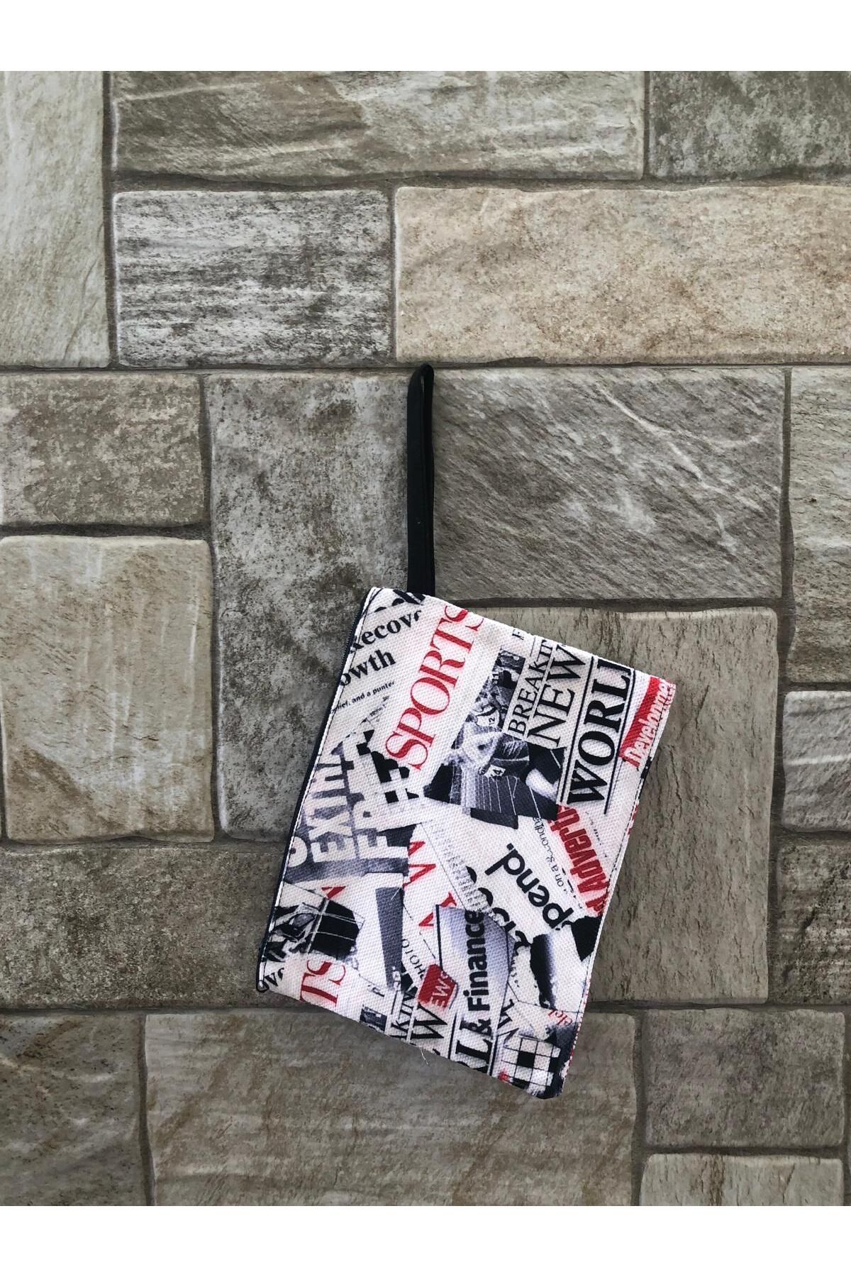 Gazete Manşetleri Desenli Dijital Baskı Kol Çantası-küçük Cüzdanlı