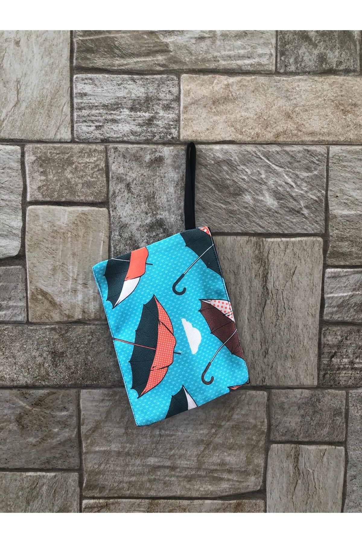 Uçan Şemsiyeler Desenli Dijital Baskı Kol Çantası-küçük Cüzdanlı