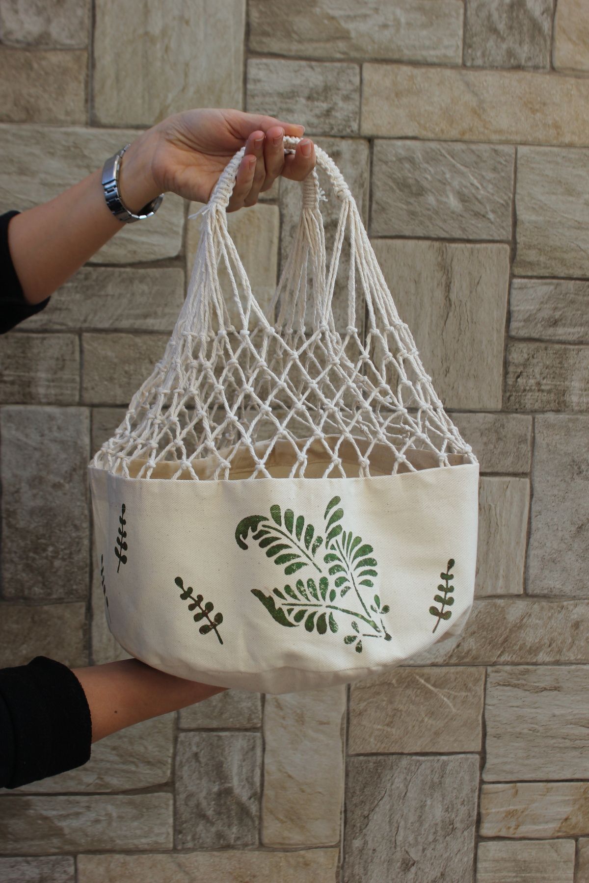 Uçuşan Yapraklar Daire File Çanta