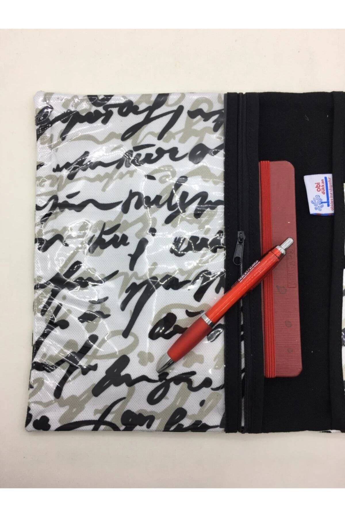 Siyah Yazılar Organizer Çanta Ve Tablet Kılıfı