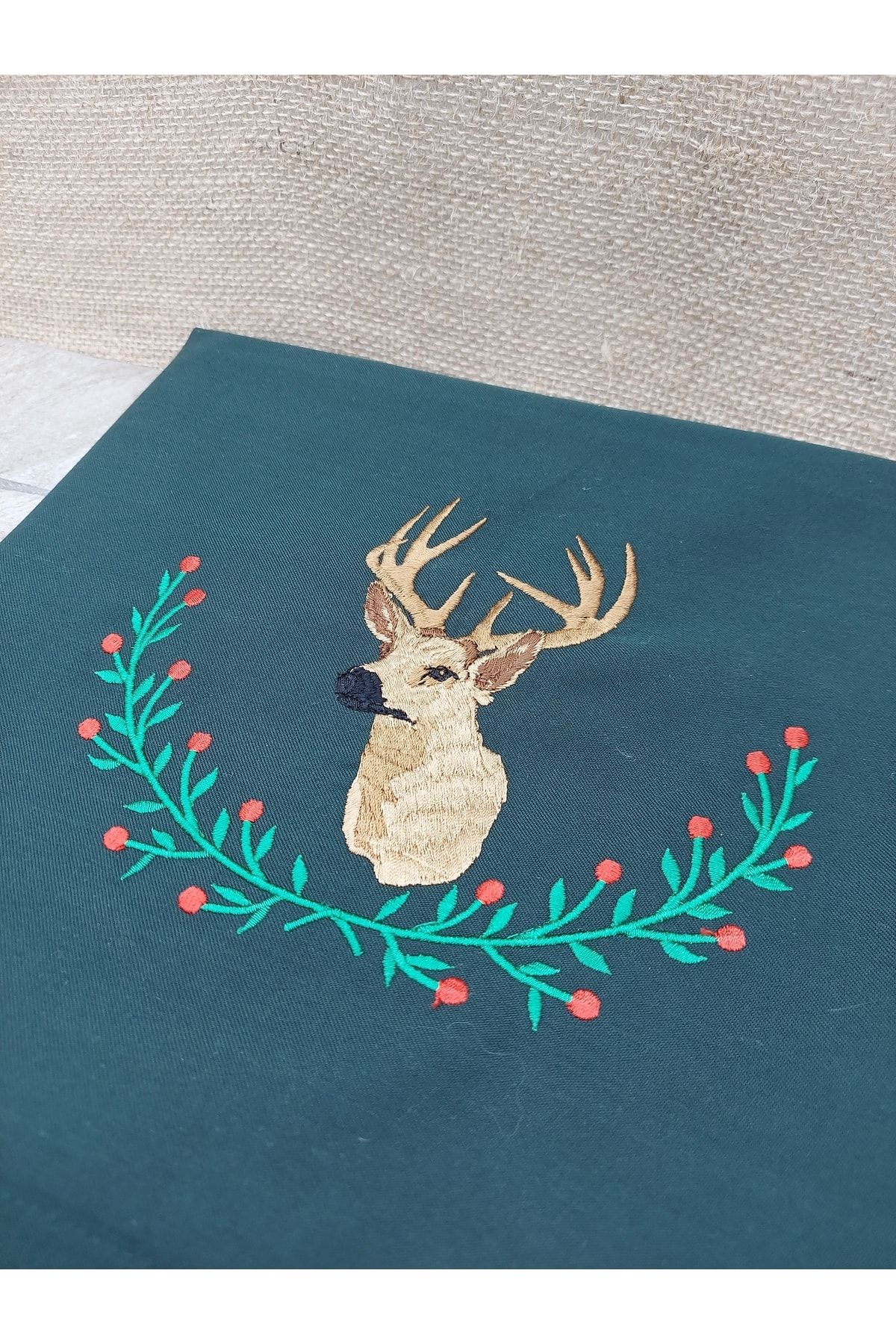 Yılbaşı Geyik Nakışlı Runner