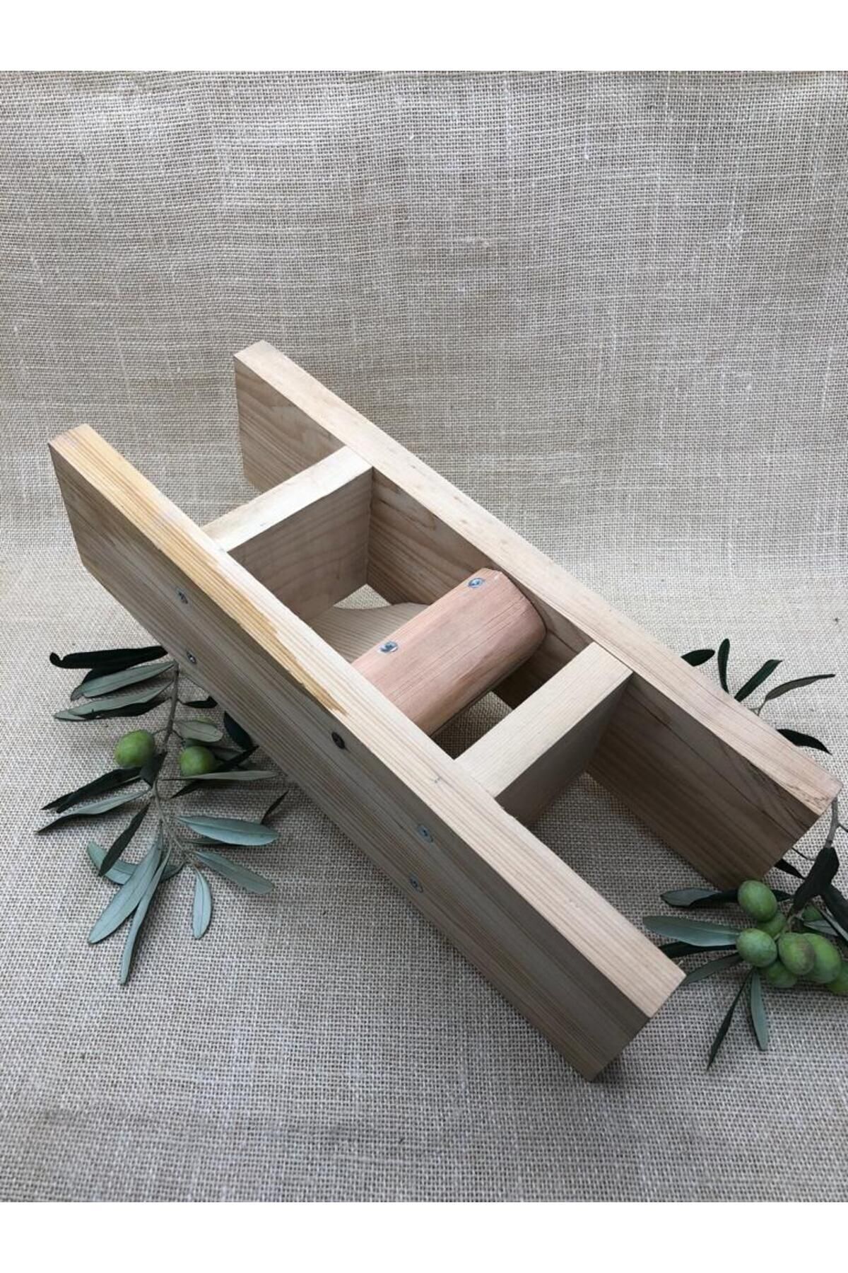 Ahşap Kolay Kullanımlı Ev Tipi Zeytin Kırma Makinesi
