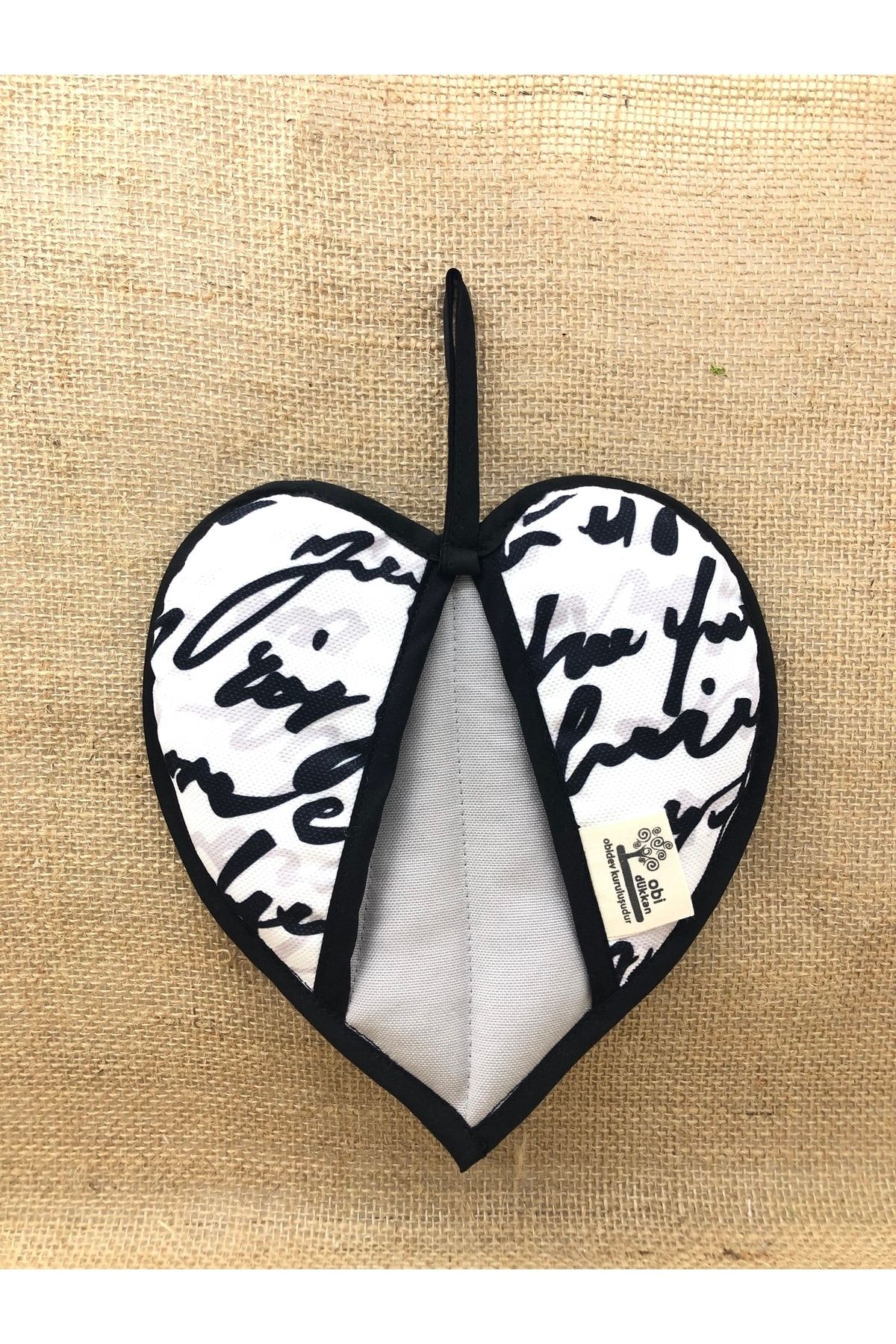 Yazı Desenli Nakışlı Mutfak Önlüğü