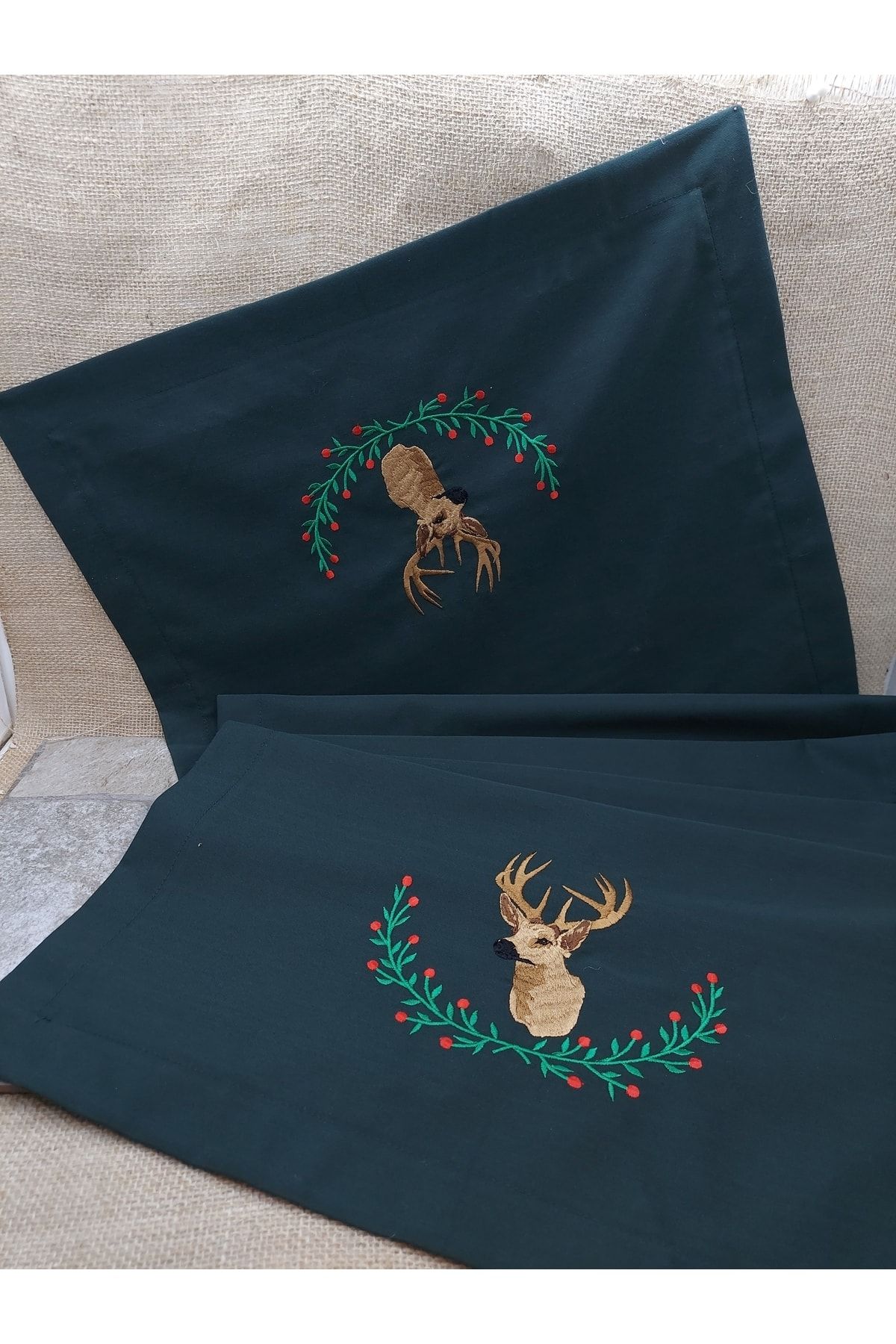Yılbaşı Geyik Nakışlı Runner