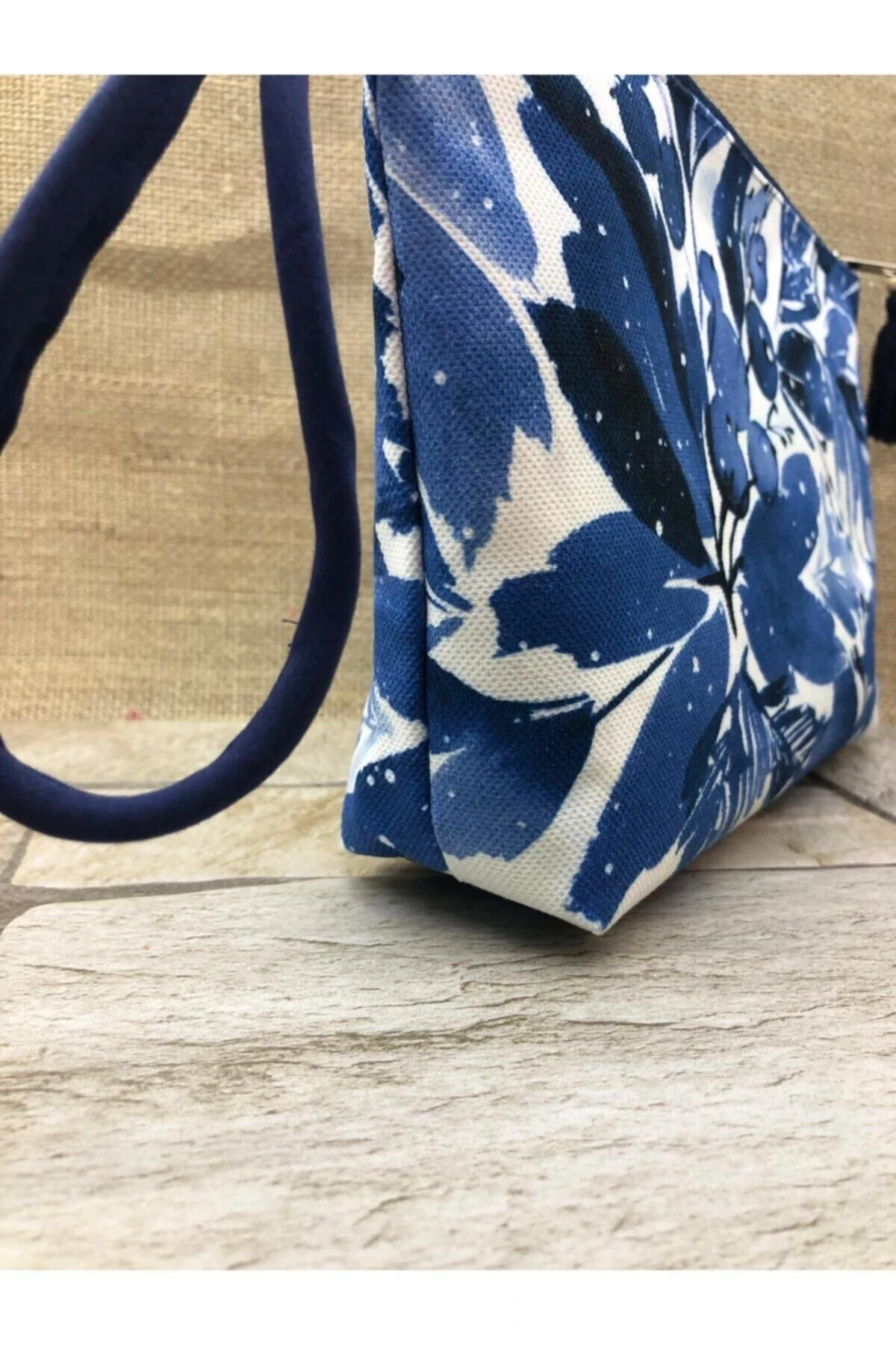 Mavi Çiçekli Portföy Çanta