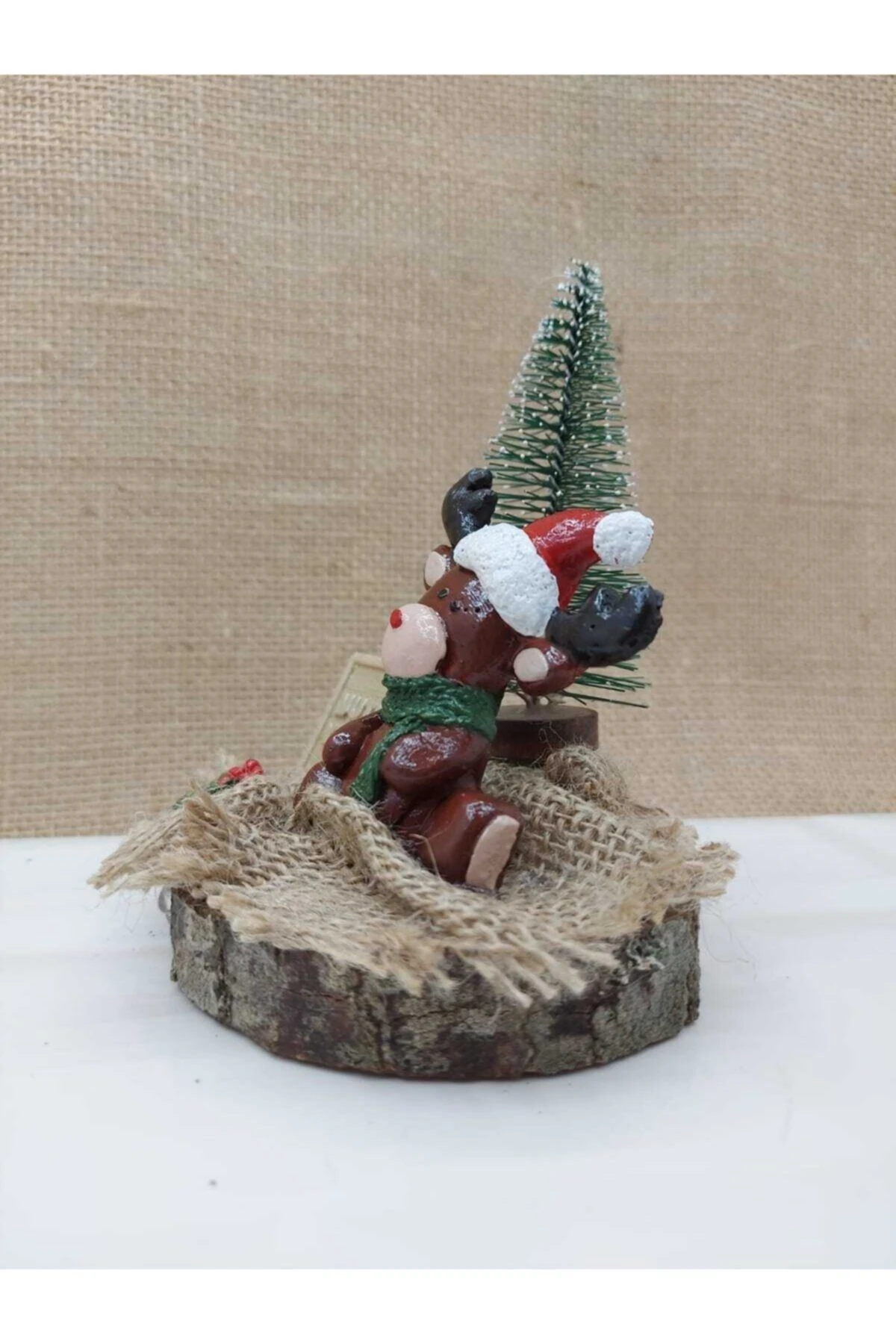 Doğadaki Geyik Mutlu Yıllar