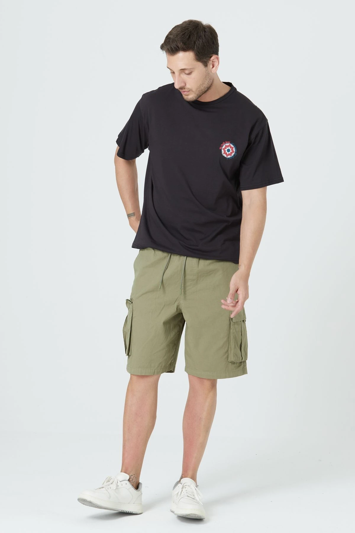 LASTİKLİ KARGO CEPLİ ŞORT