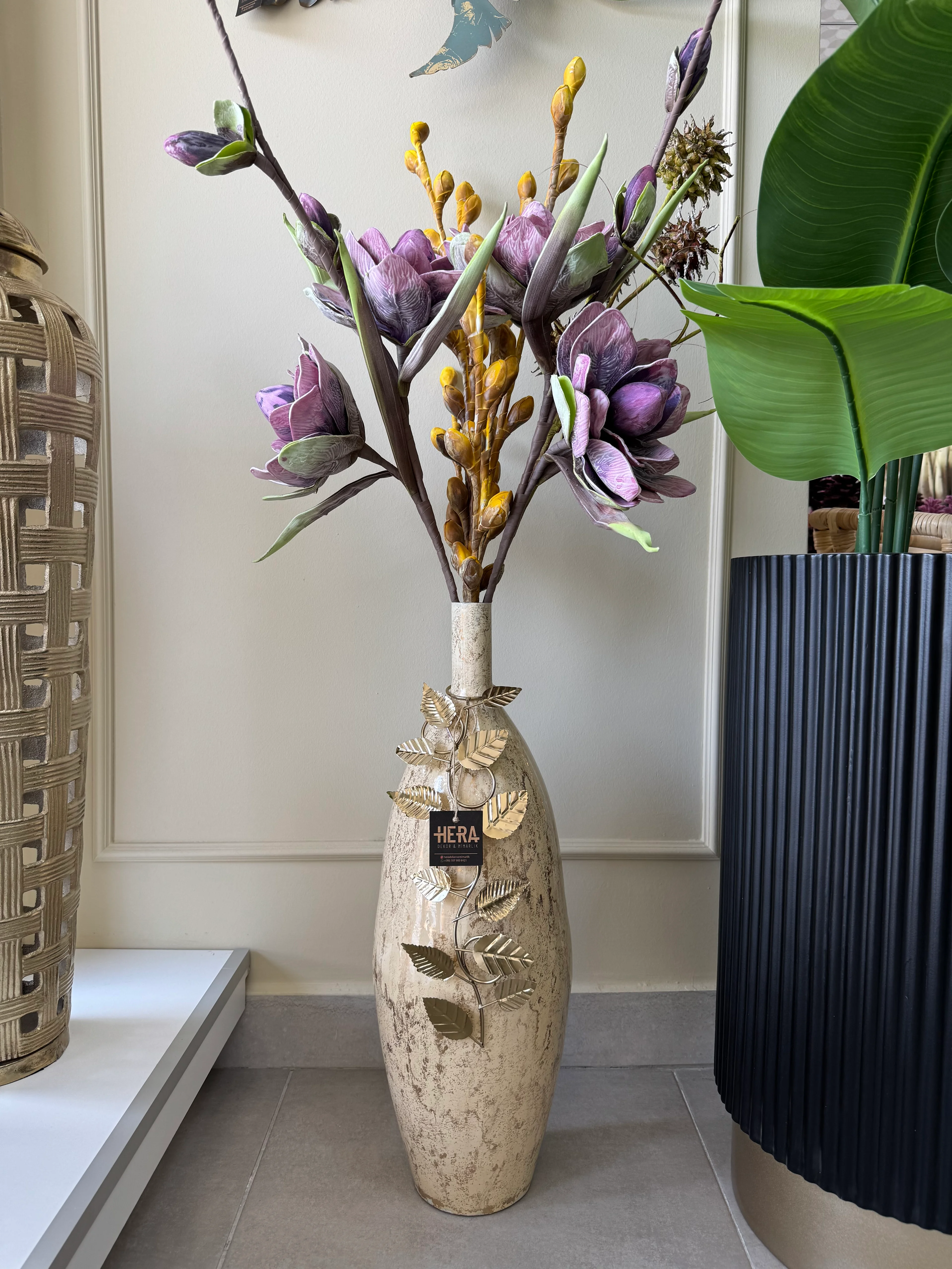 İTHAL METAL YER VAZOSU