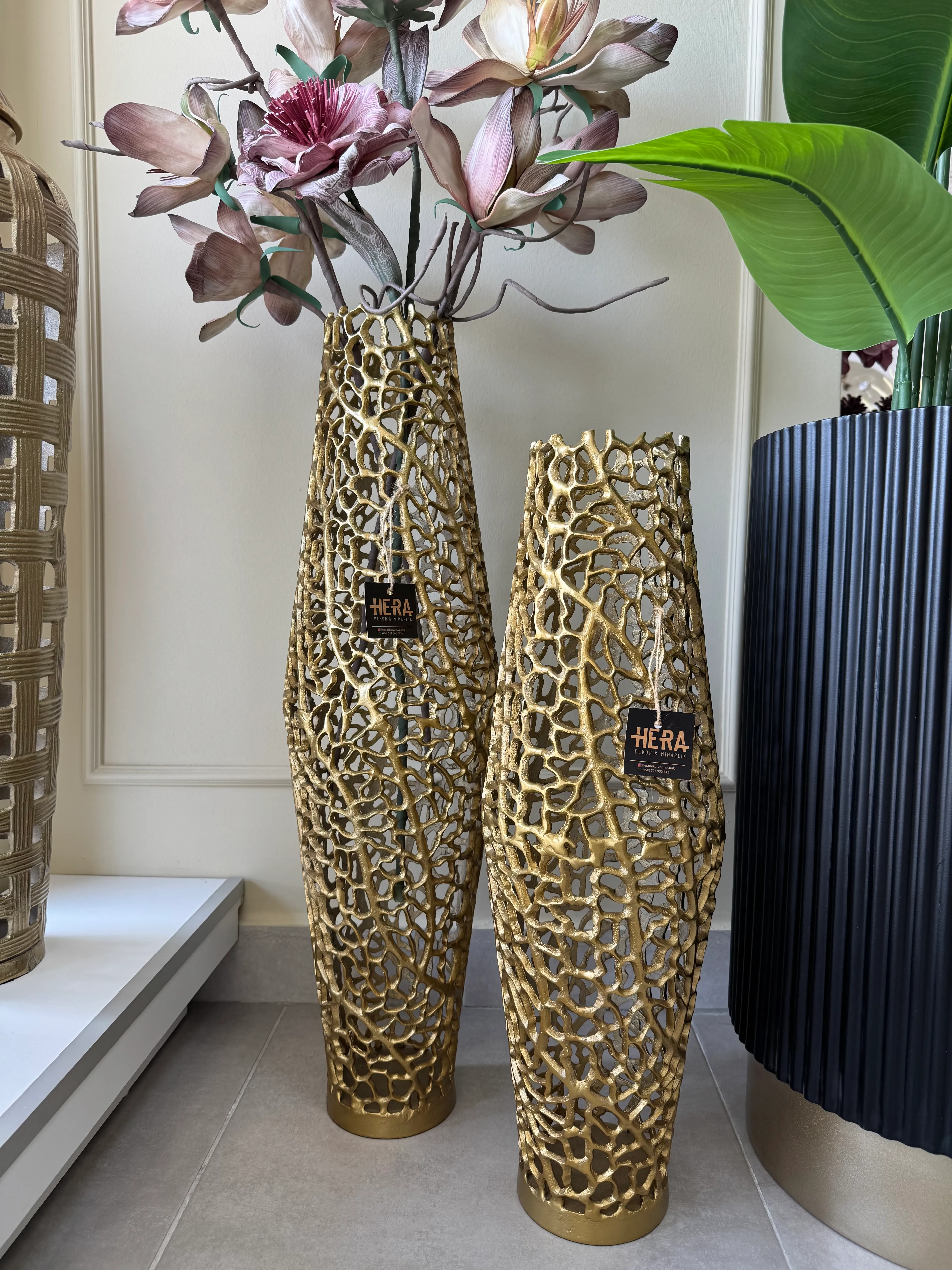 İTHAL DÖKÜM DELİKLİ YER VAZOSU