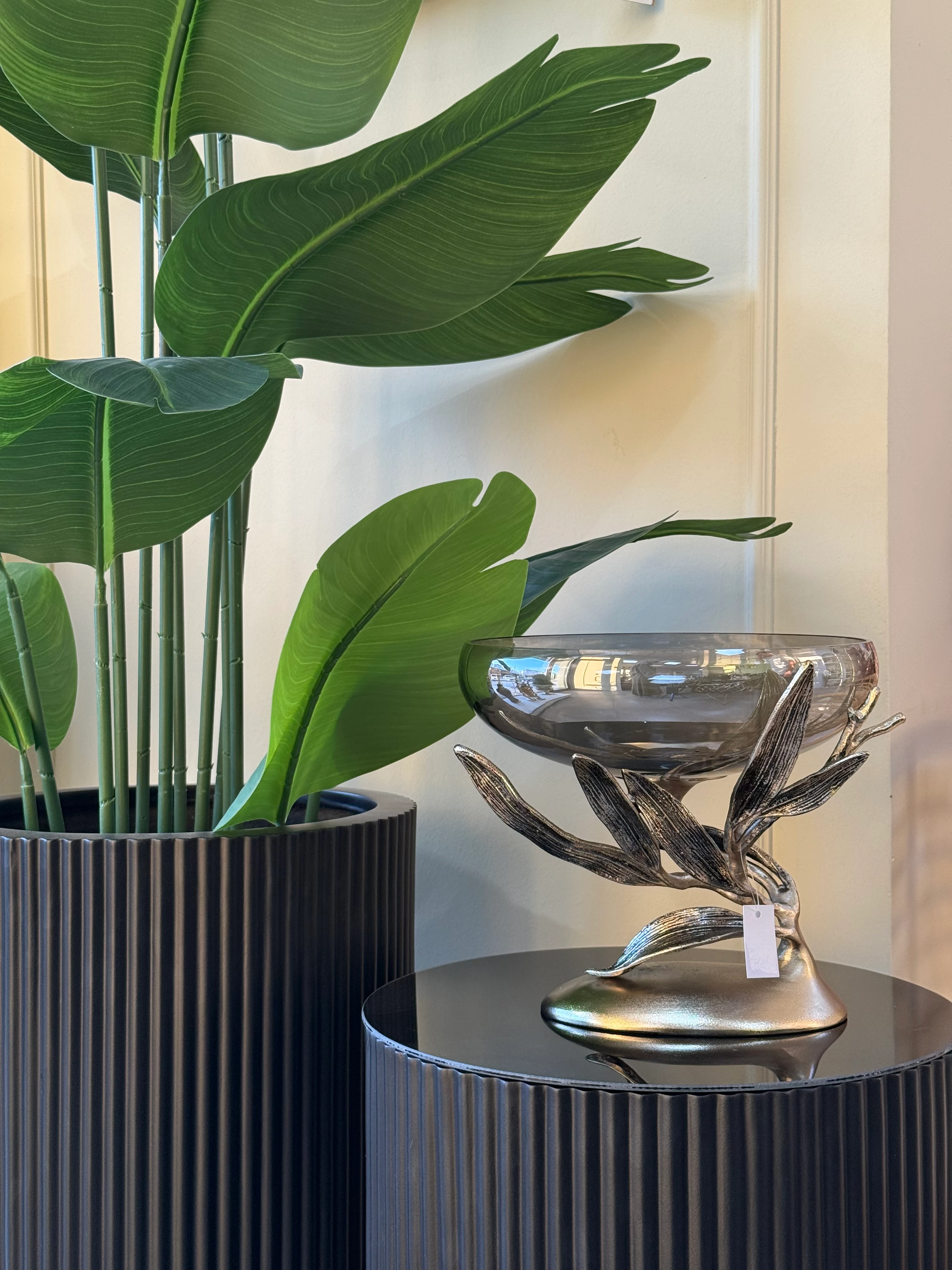 İTHAL YAPRAK DETAYLI AYAKLI GONDOL