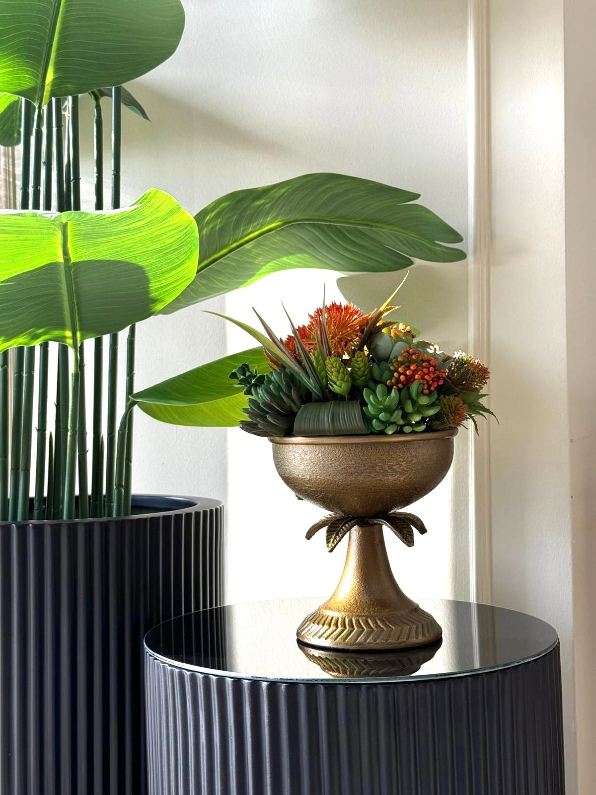 YAPRAK MODEL SAKSI SUKULENT ARANJMANI