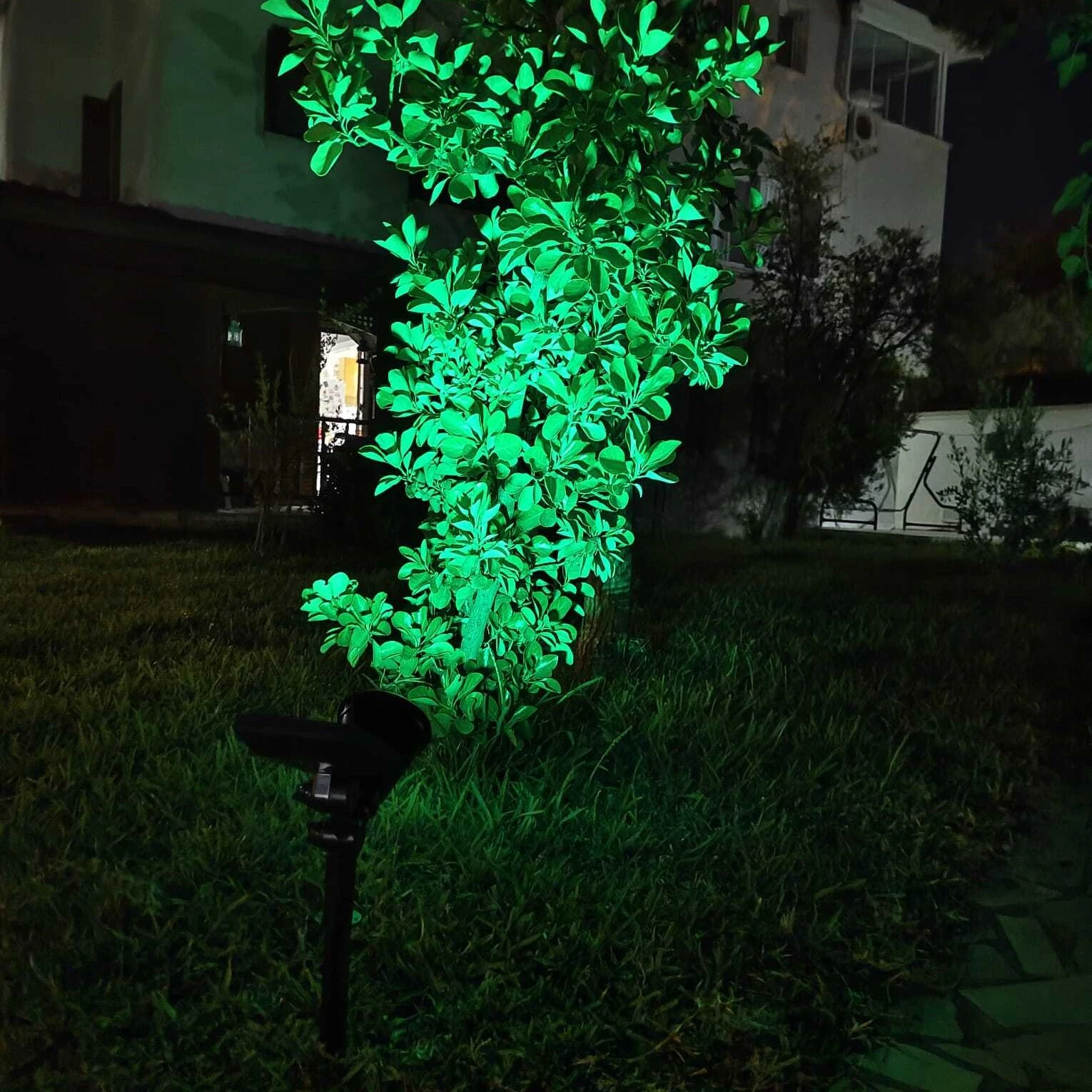 K2 7W Yeşil Işık Güneş Enerjili Çim Armatürü Kazıklı Solar Aydınlatma 