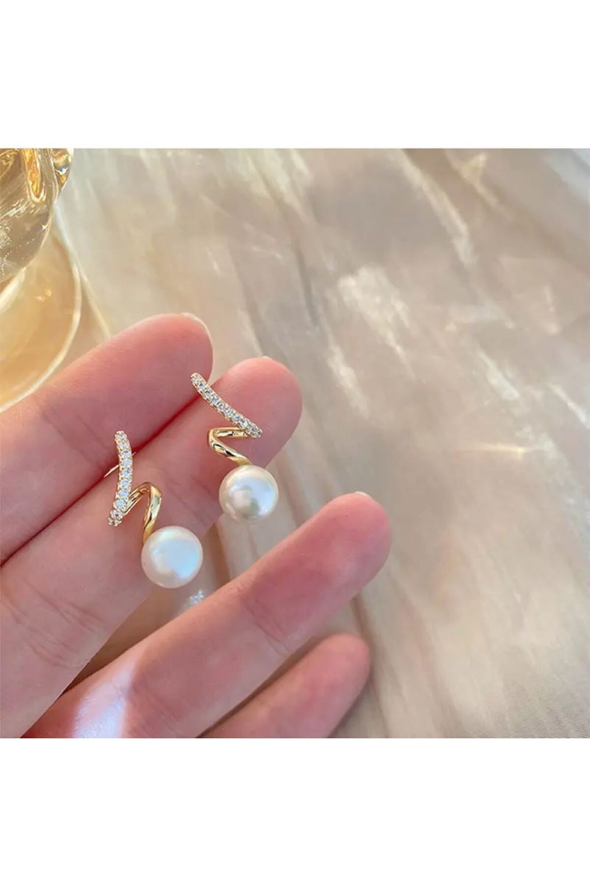 Gerçek Inci Detaylı 14k Altın Kaplama Zirkon Taşlı Küpe