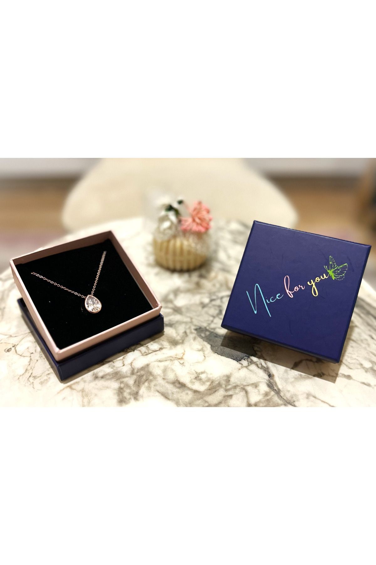 Diamond Serisi Selena Kristal Taş Gümüş Yollu Rose Gold Kaplama Kolye
