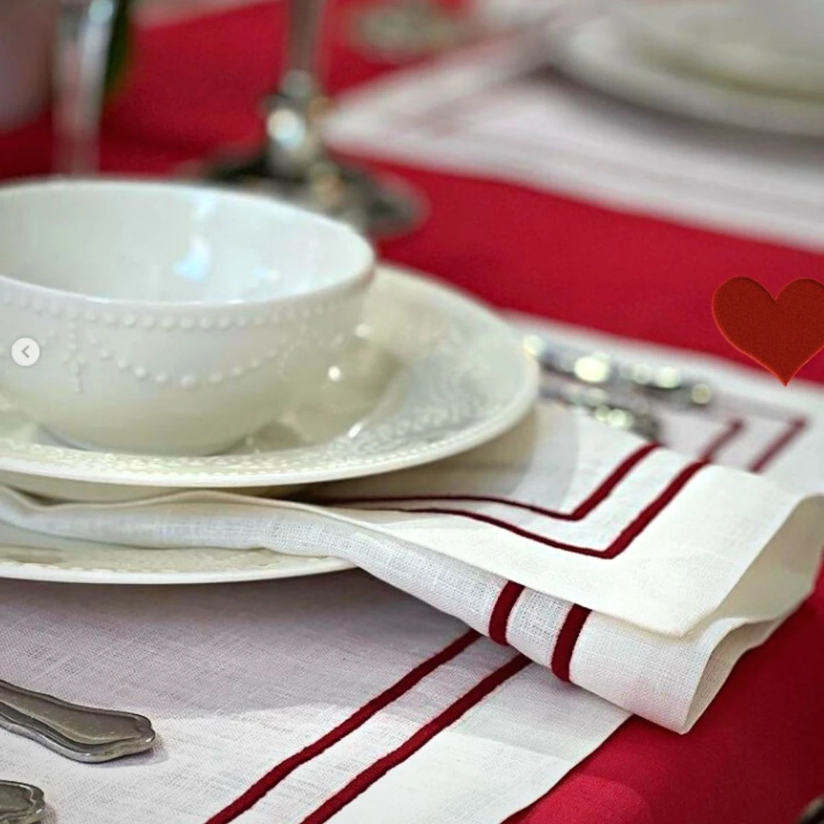 Kırmızı Sargılı Amerikan Servisi