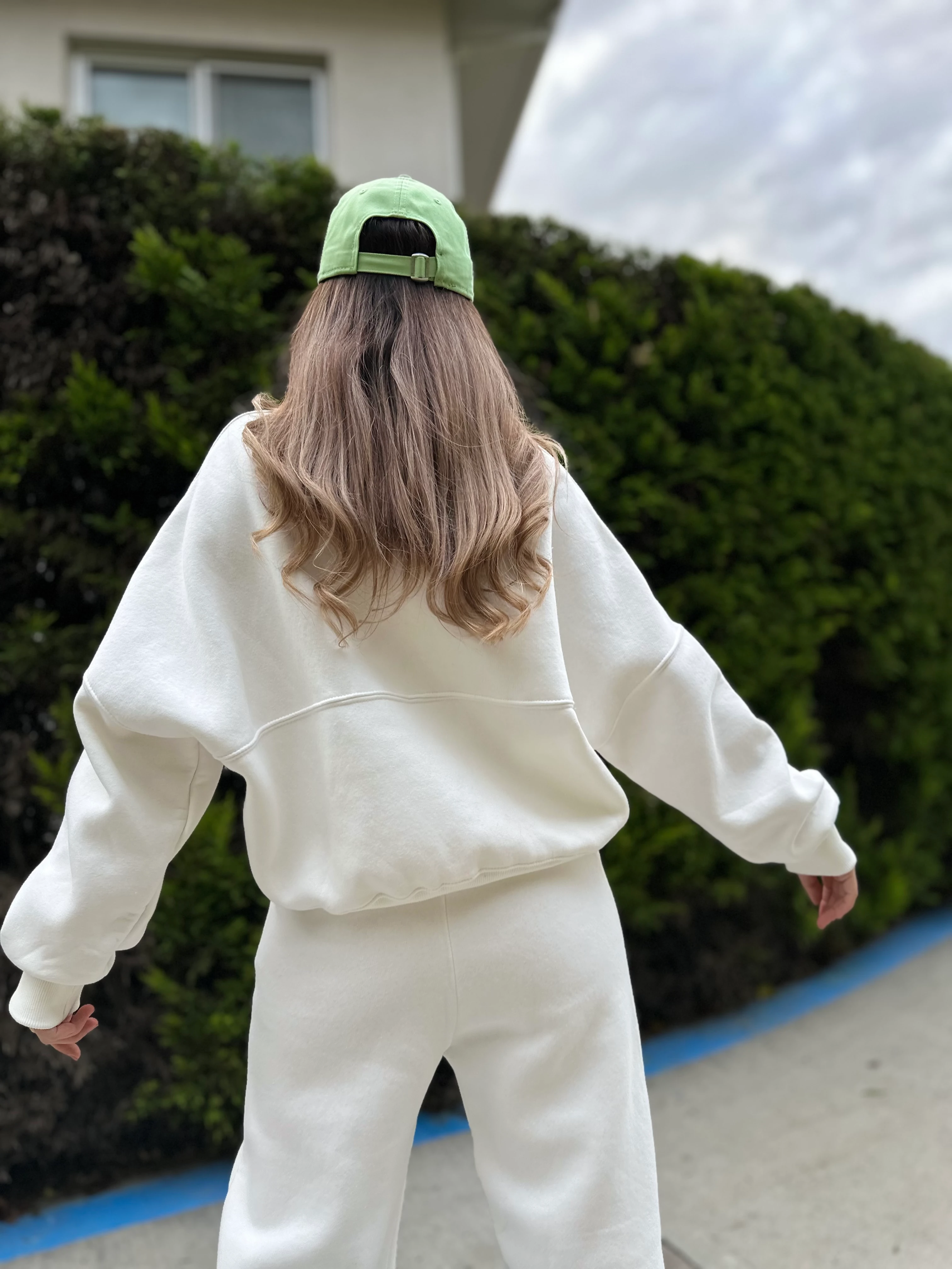 Beyaz Şardonlu Eşofman Takımı