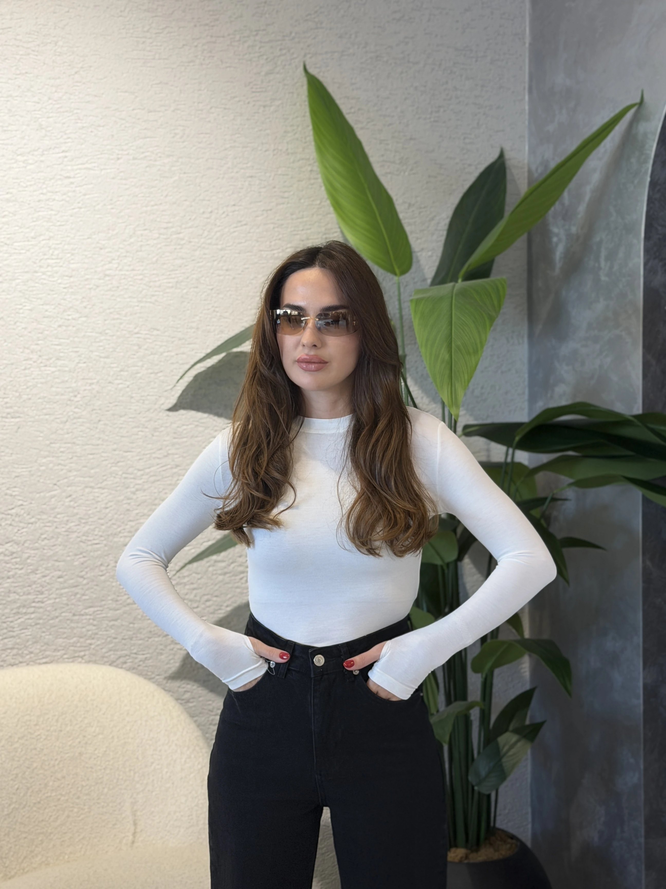 Parmak Geçirmeli Likralı Body  - Beyaz