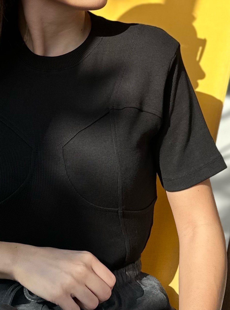 Biye Detay Omzu Vatkalı Crop Tshirt