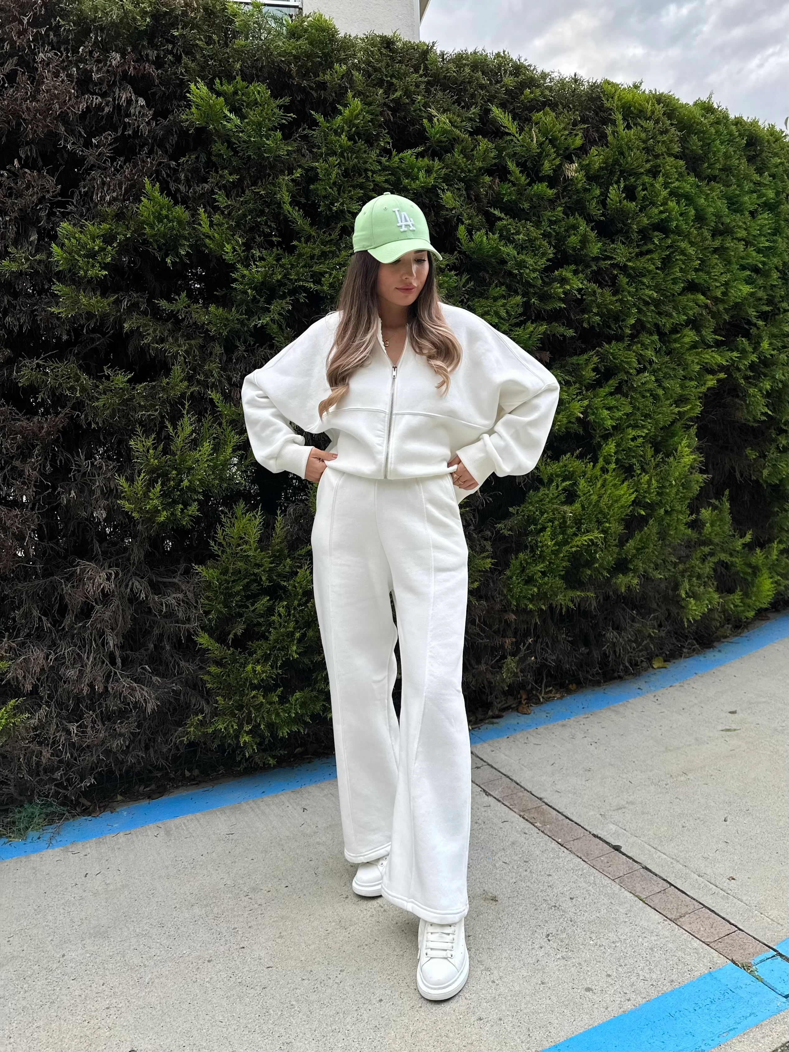 Beyaz Şardonlu Eşofman Takımı - Beyaz