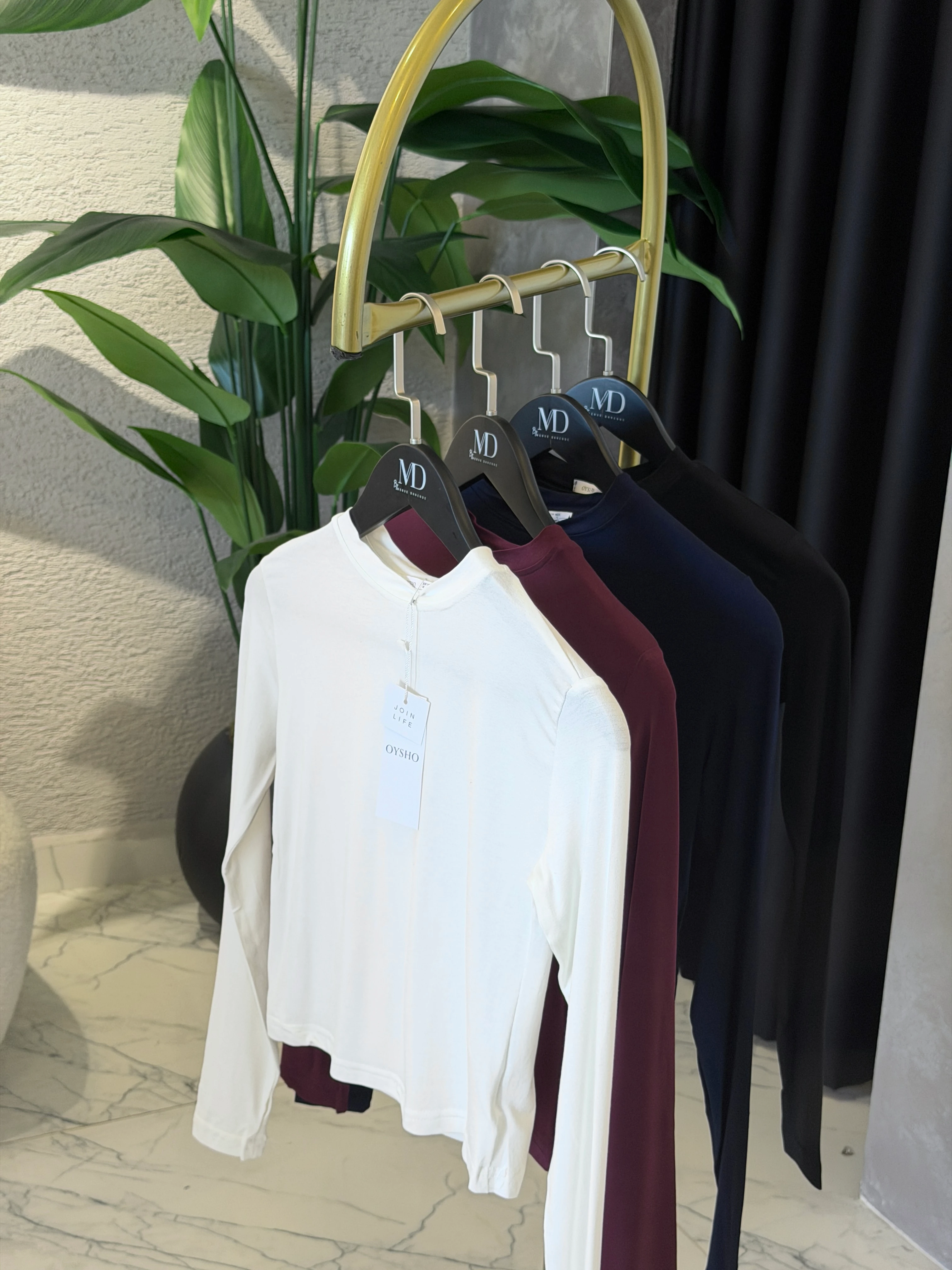 Parmak Geçirmeli Likralı Body 