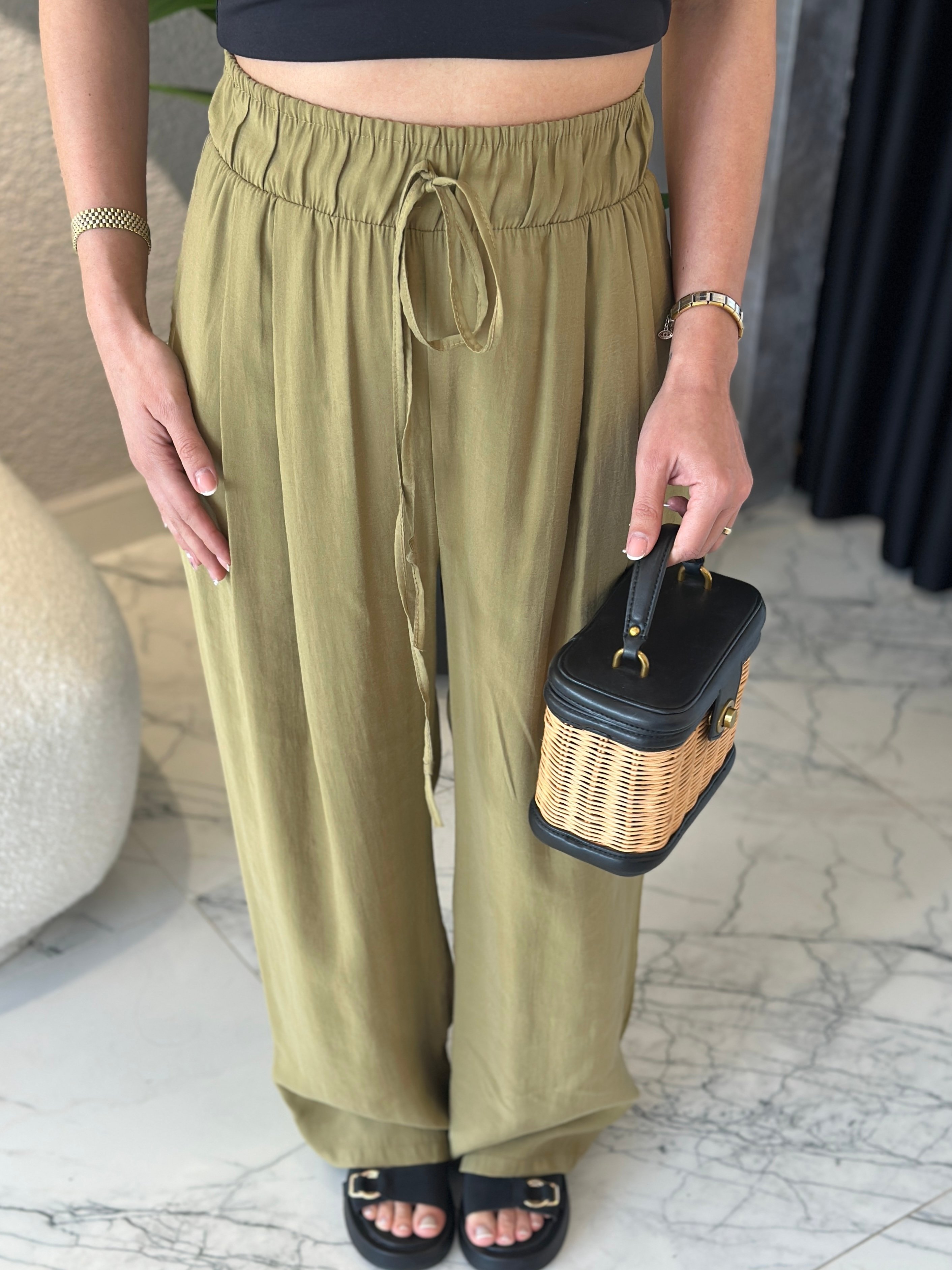 Tencel Modal Kumaş Pileli Dökümlü Pantolon