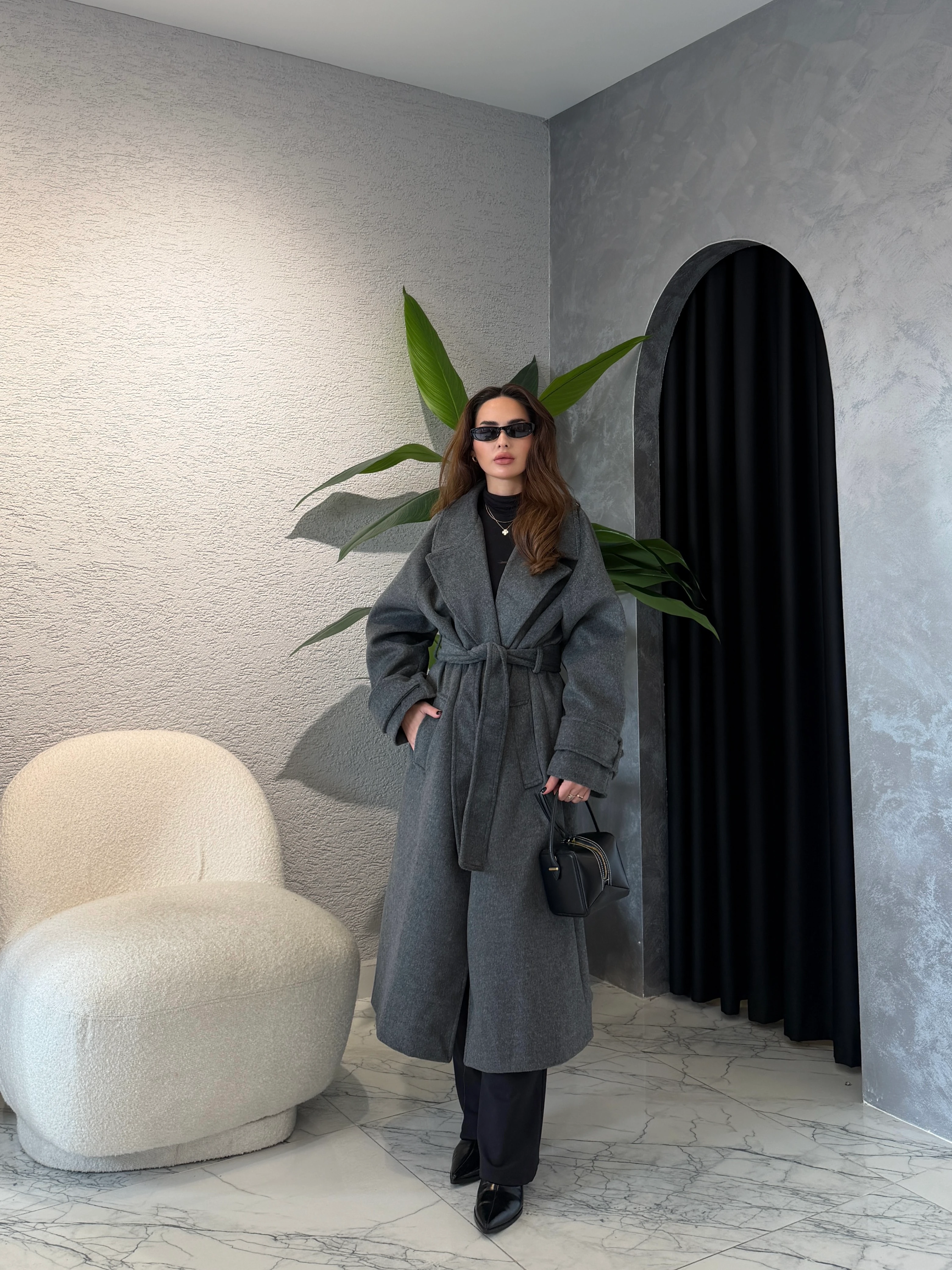 Kruvaze Yaka Kemerli Kaşe Uzun Kaban 