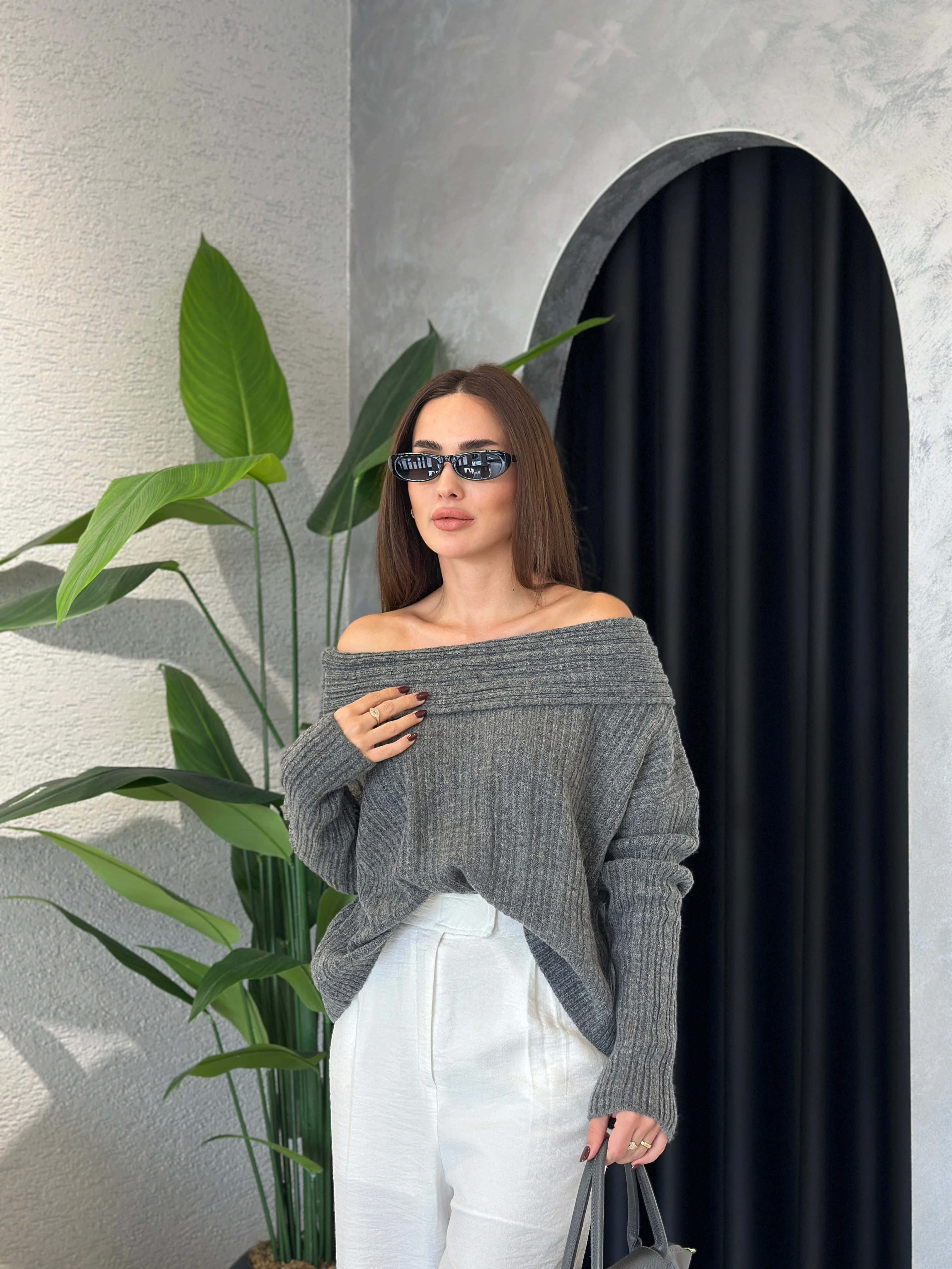 Madonna Yaka Triko Kazak