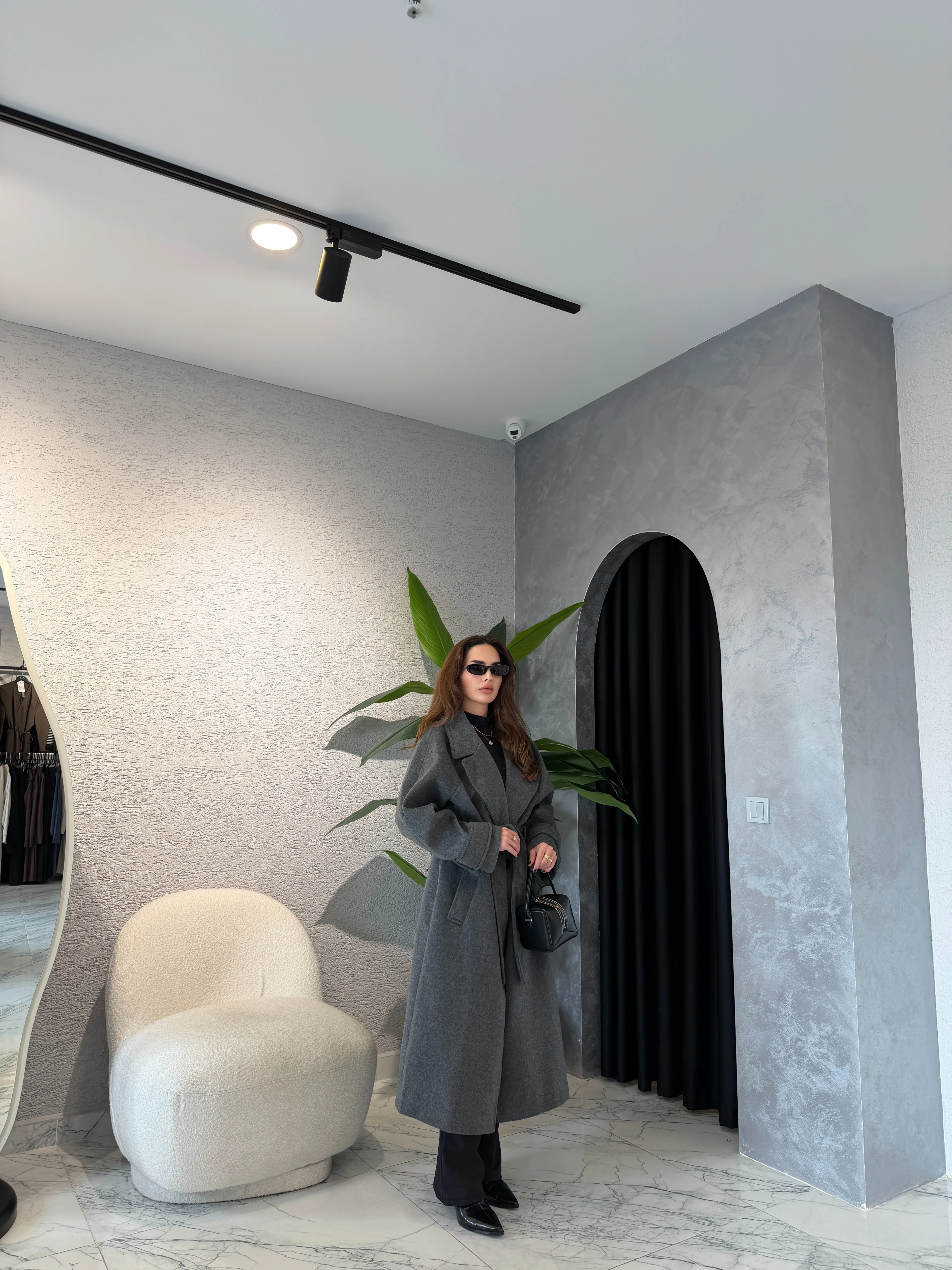 Kruvaze Yaka Kemerli Kaşe Uzun Kaban 