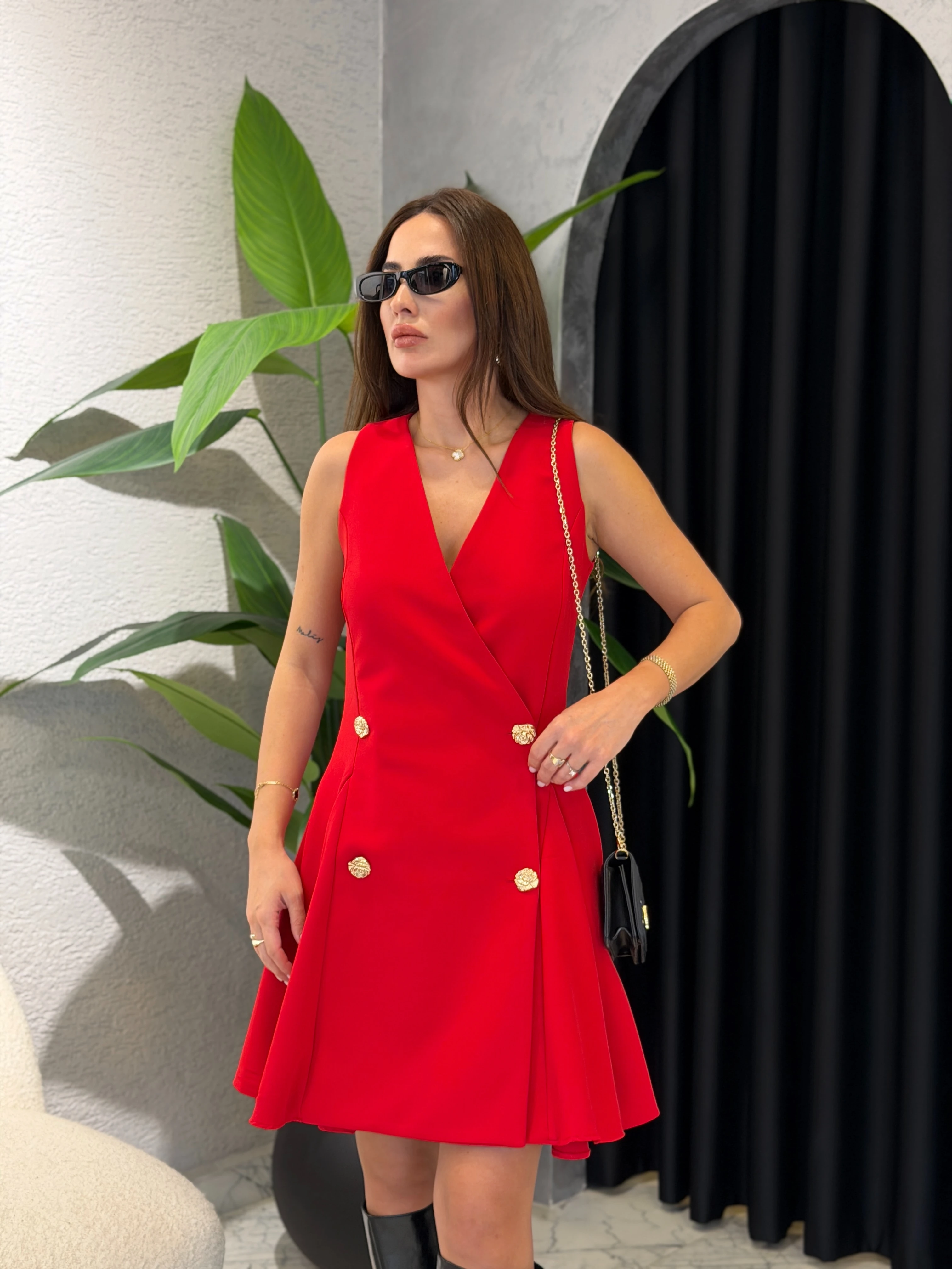 Gold Düğmeli Kruvaze Volanlı Kısa Elbise