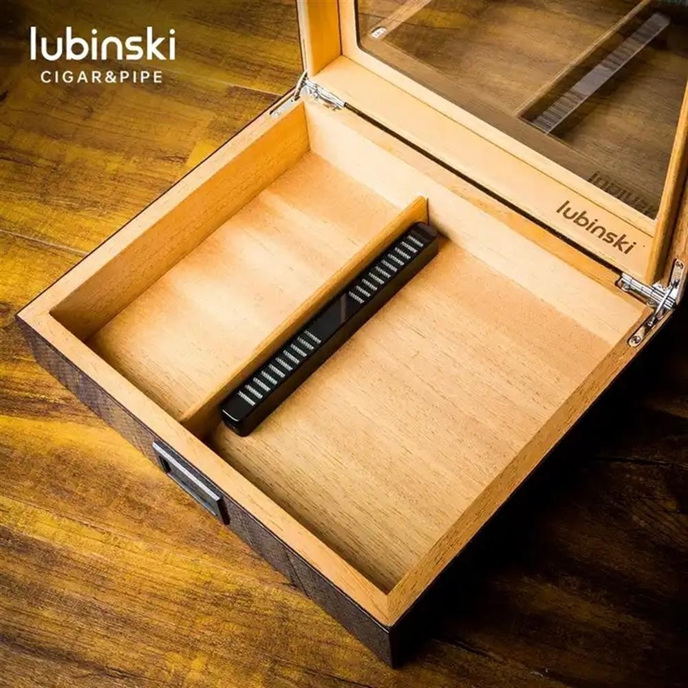 Lubinski Karbon Karbon Humidor
  4550AT