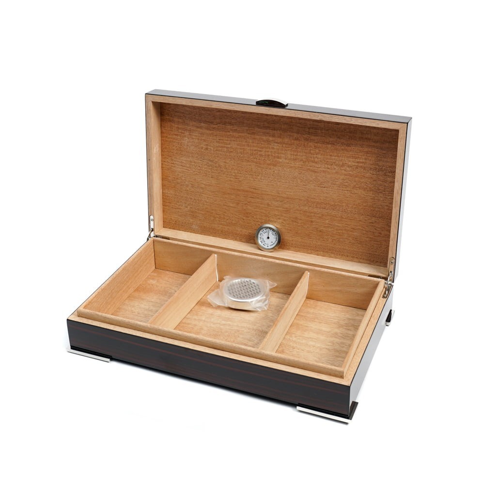 Hauser Abanoz Ahşap Kaplama
  Humidor 561335