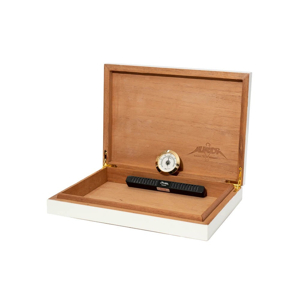 Falco Beyaz Lake Kaplama
  Humidor 372050