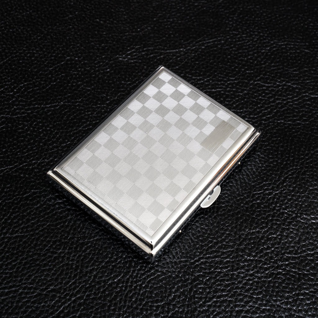 Angelo Silberne Metallzigarette
  Schicht 16 Stück 800036