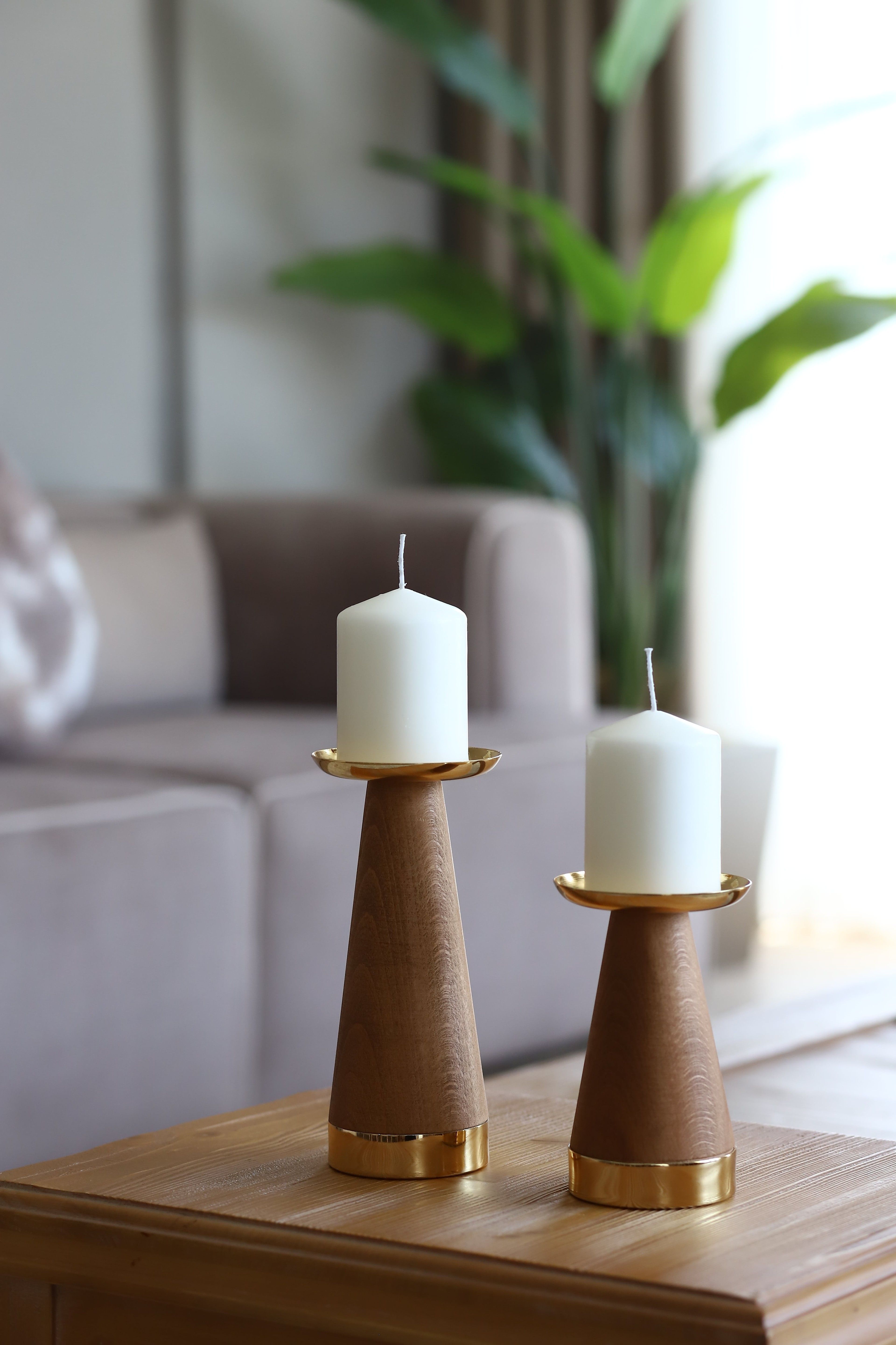 Enhancing Your Home's Ambiance: The Timeless Beauty of Wooden Candle Holders
