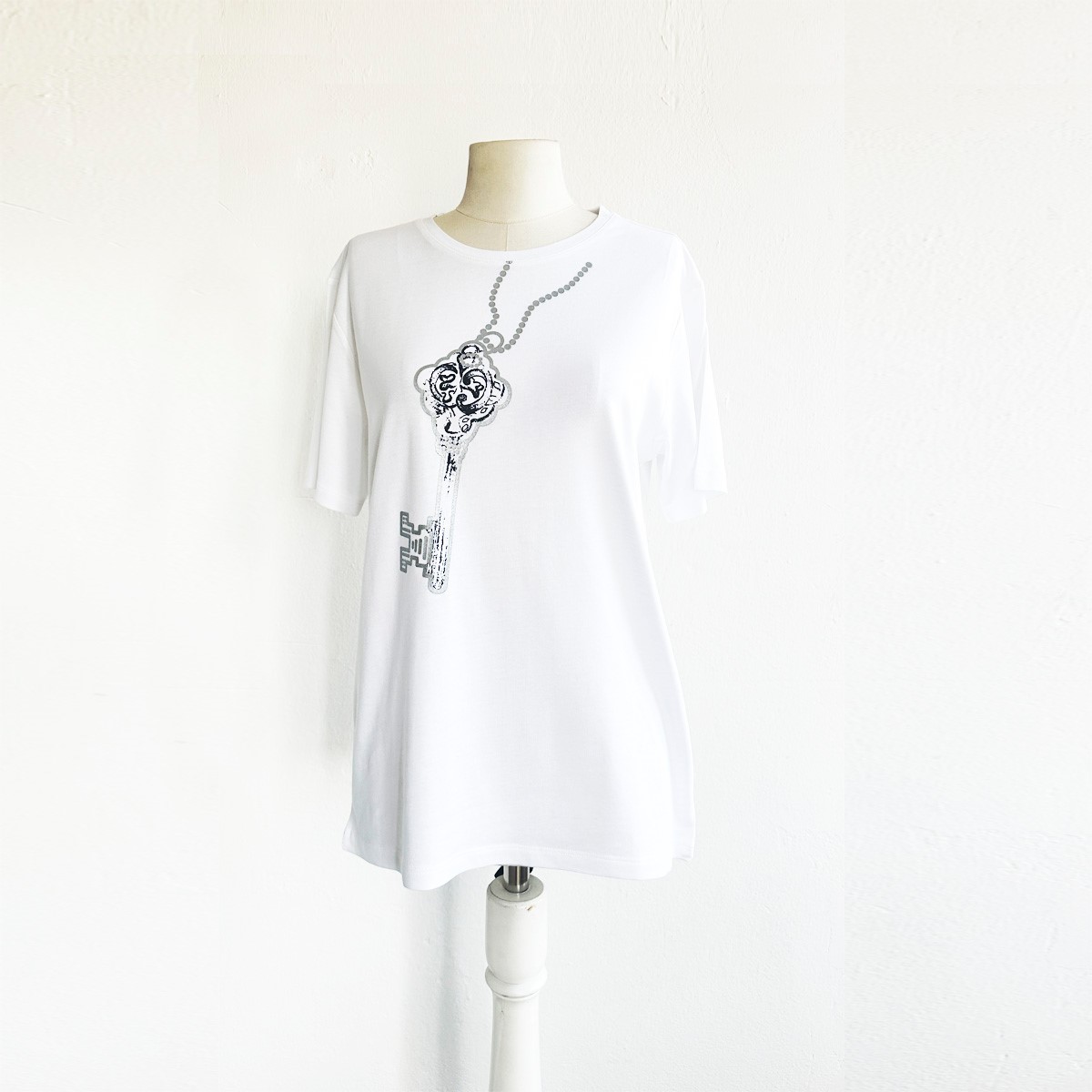 Bashaques Gümüş Baskılı Tshirt