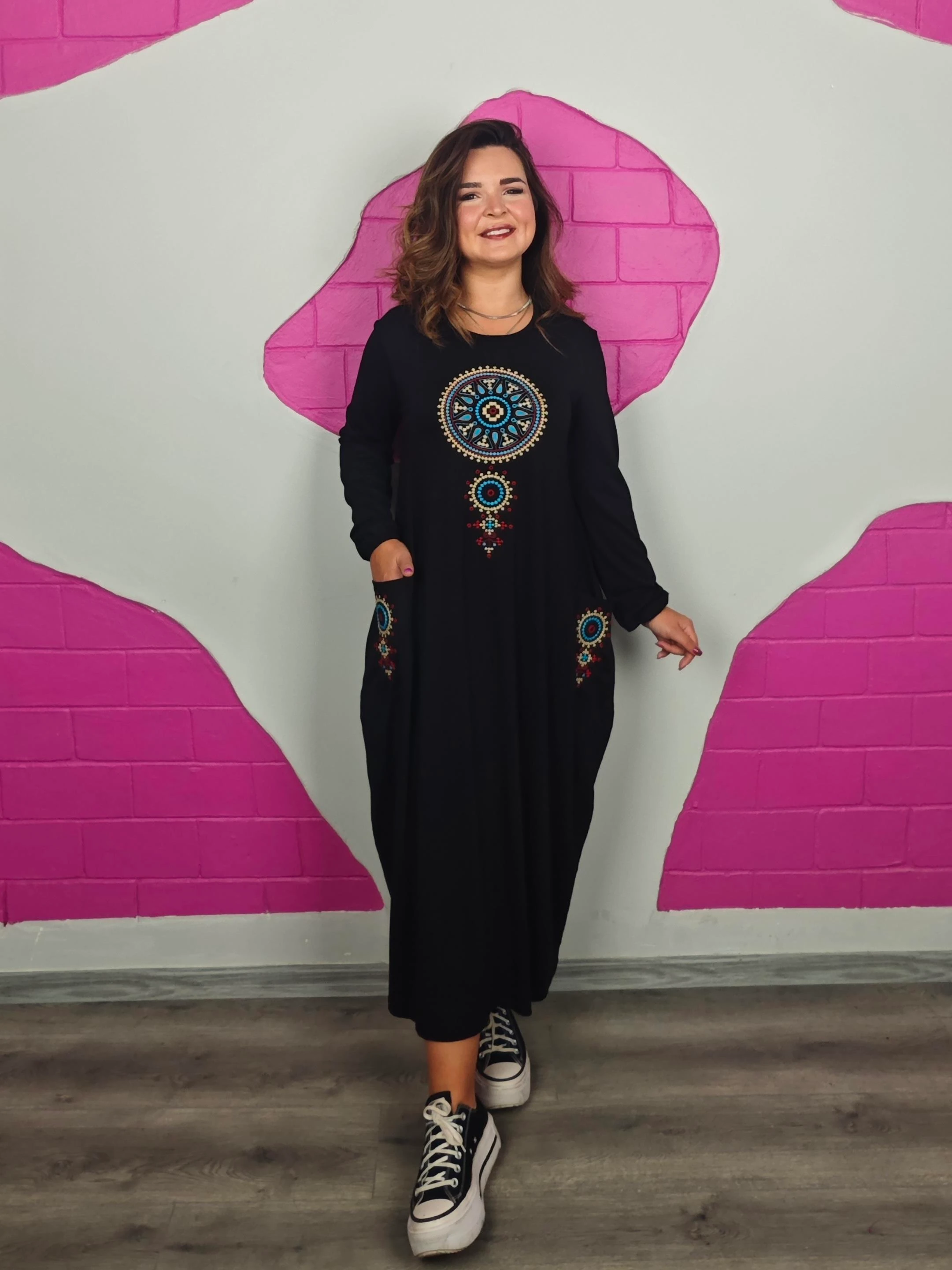 BÜYÜK BEDEN MANDALA UZUN KOL NAKIŞLI ELBİSE