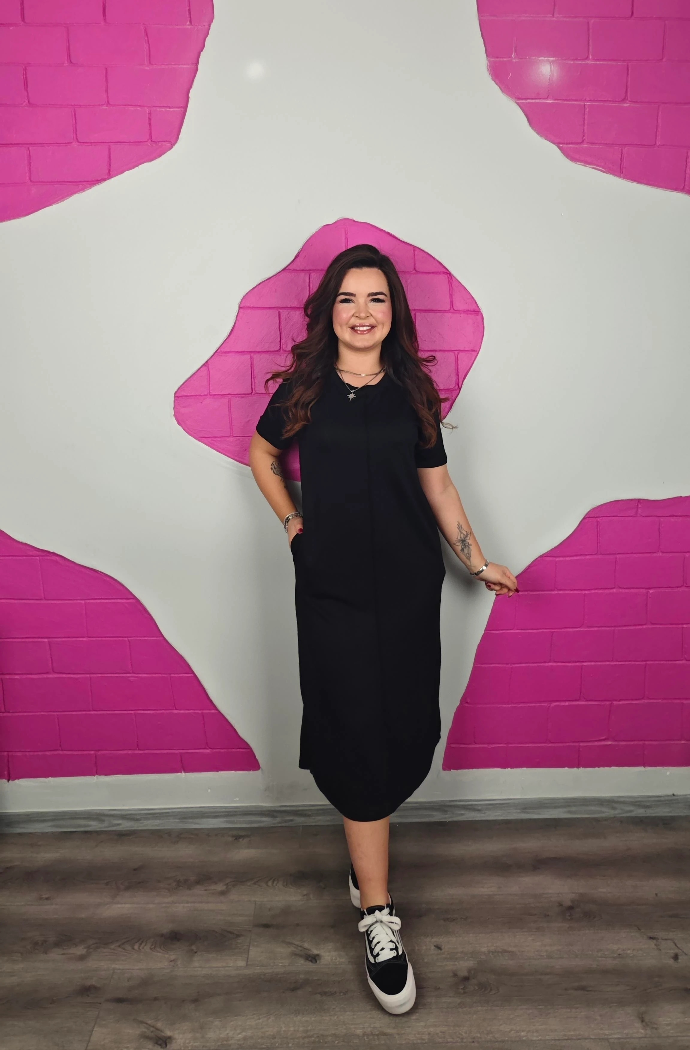 BÜYÜK BEDEN SİYAH ÇIMALI ELBİSE